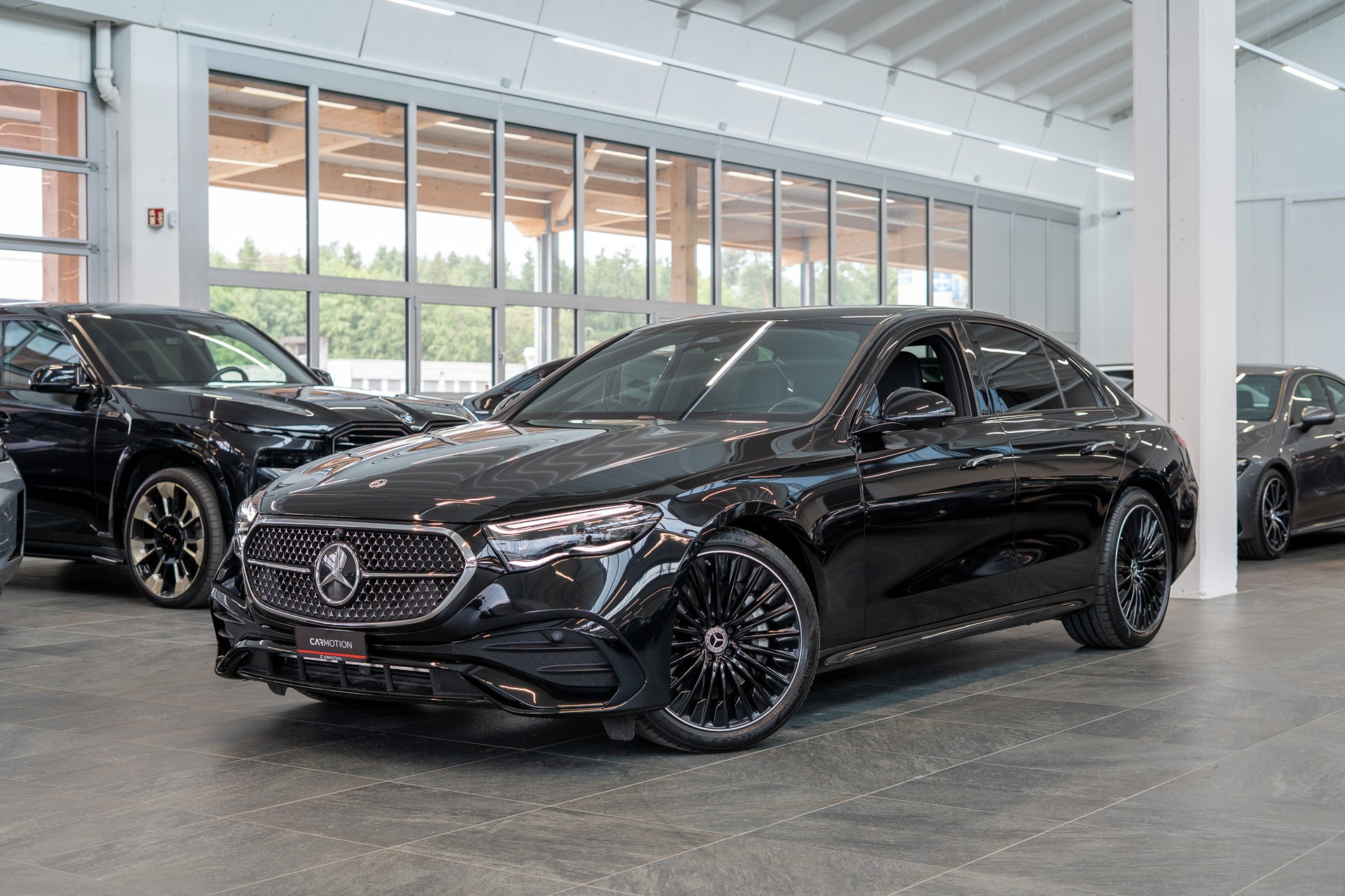MERCEDES-BENZ E 220 d AMG Line / Superscreen-Hyperscreen / 360° Kamera / 20" Felgen