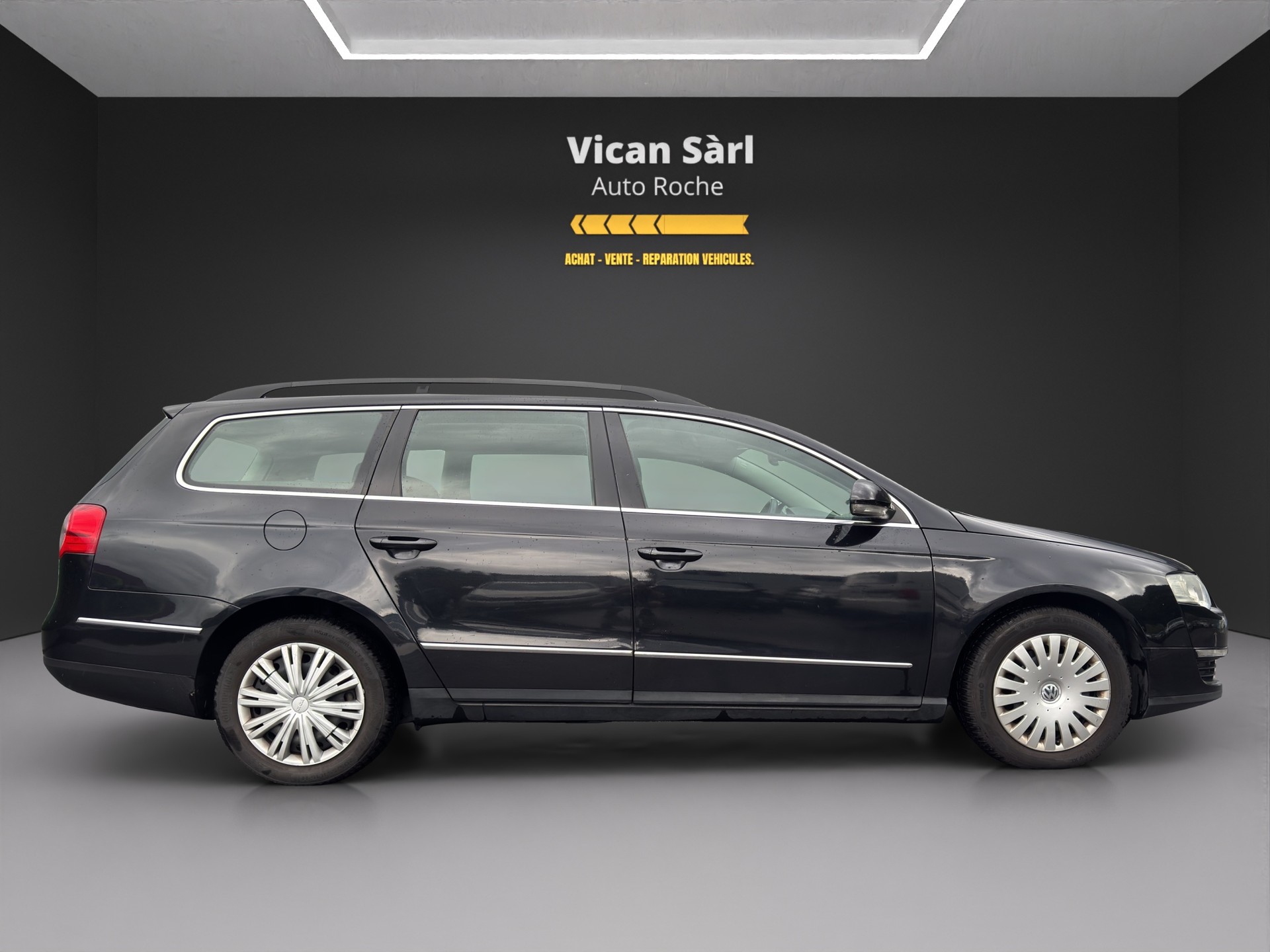 VW Passat Variant 1.8 TSI Comfortline Tiptronic-image-4