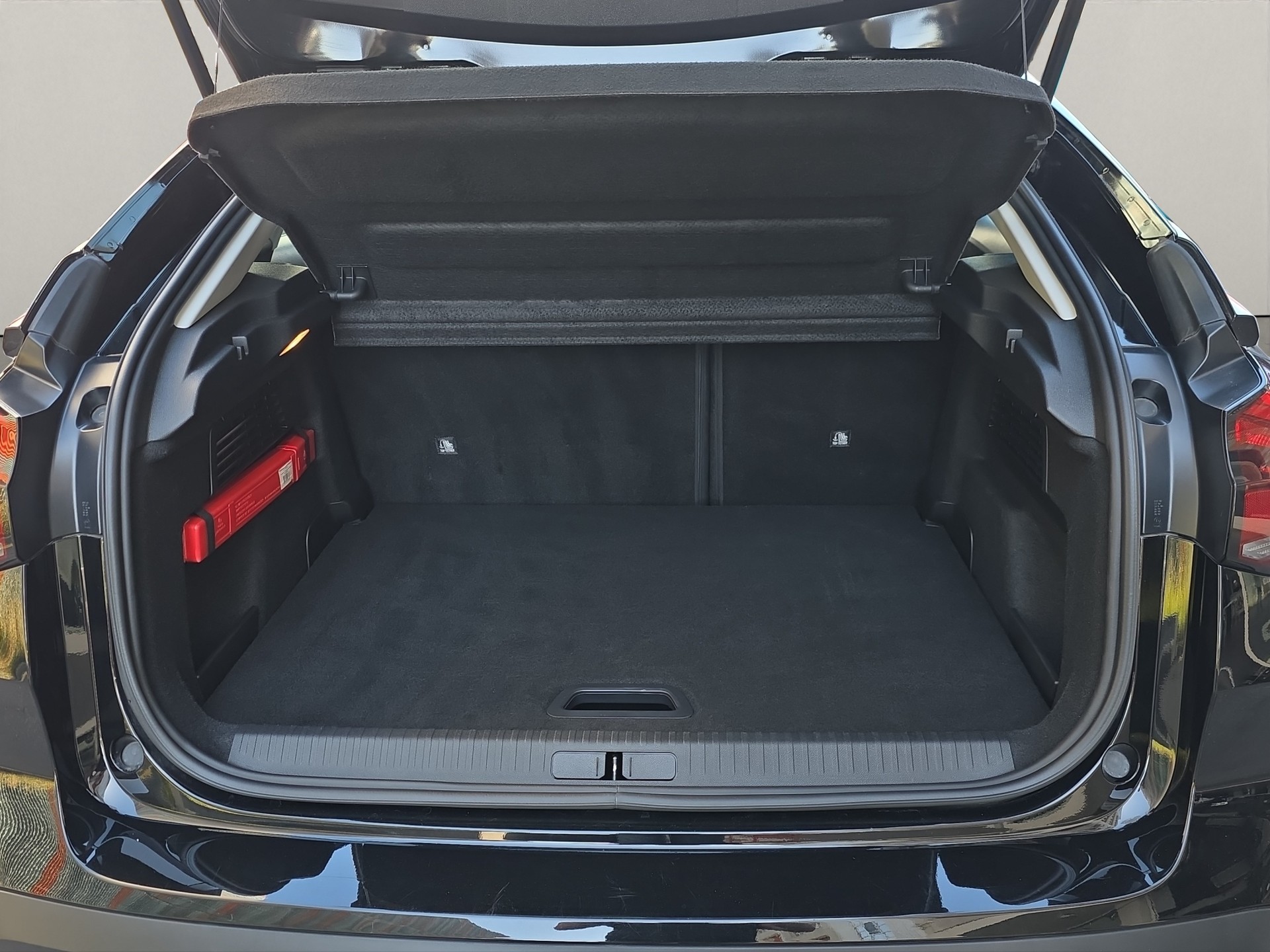 CITROEN C4 Electric Swiss Edition-image-8