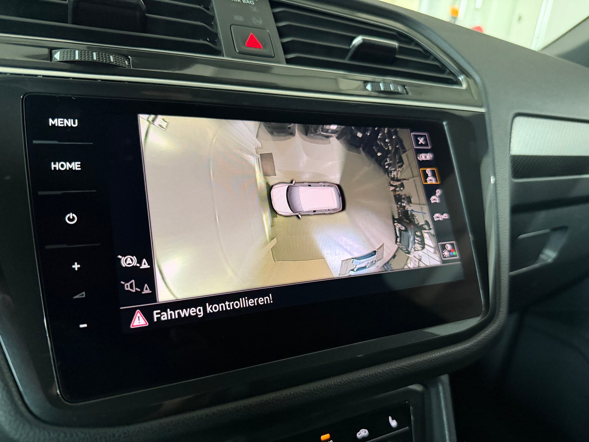 VW Tiguan 2.0TSI R-Line 4Motion DSG (CH) Black Style-image-10