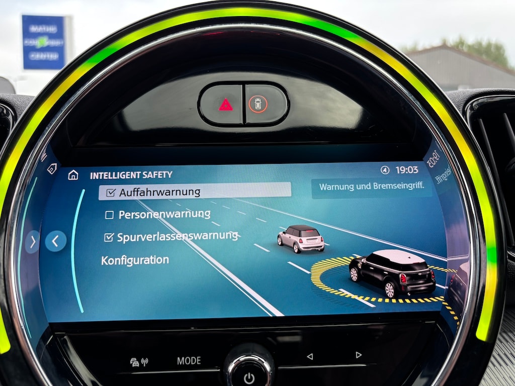 MINI Countryman Cooper SE Trafalgar ALL4 PHEV Steptronic-image-12