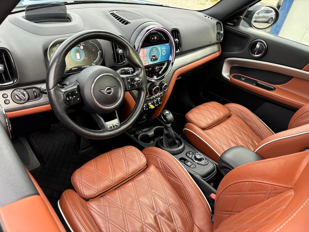 MINI Countryman Cooper SE Trafalgar ALL4 PHEV Steptronic-image-9