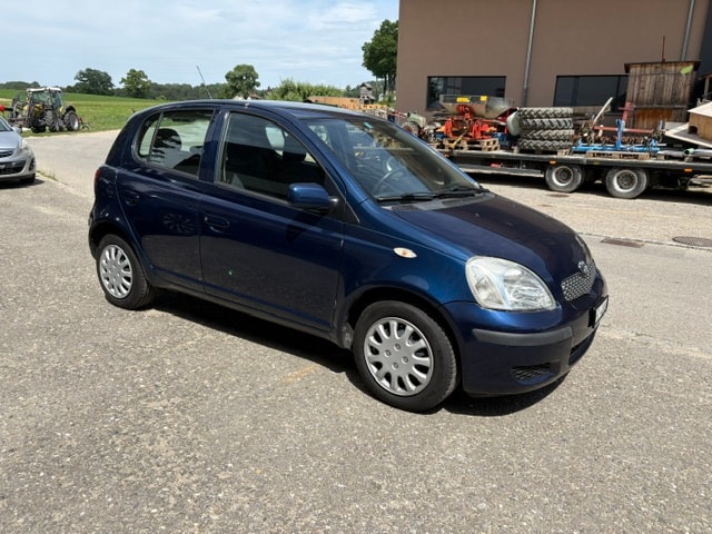 TOYOTA Yaris 1.3 Linea Sol