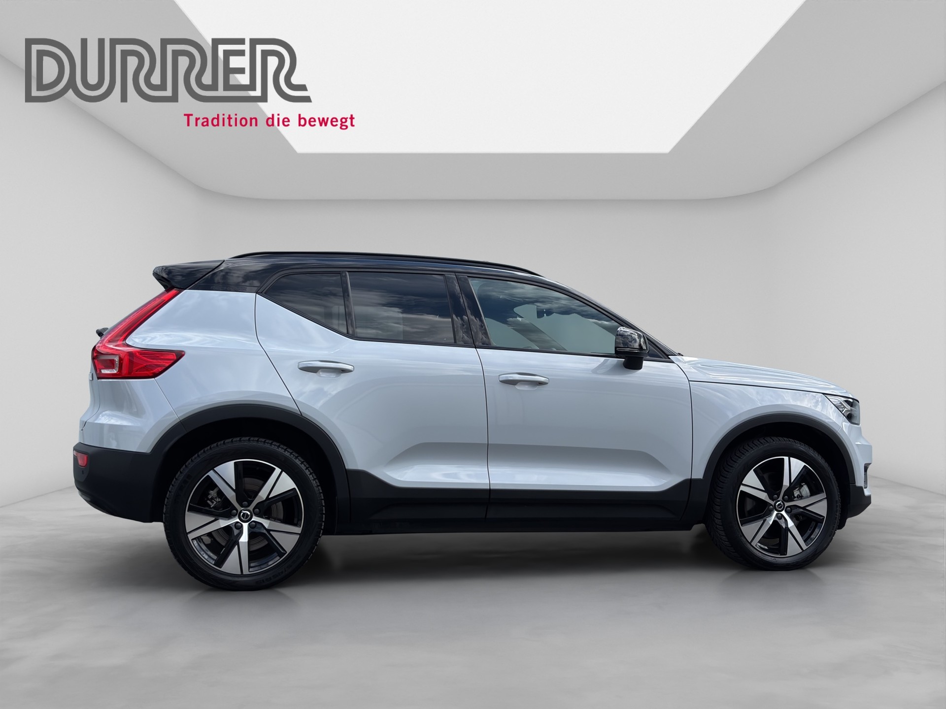 VOLVO XC40 P8 Twin Plus AWD-image-4