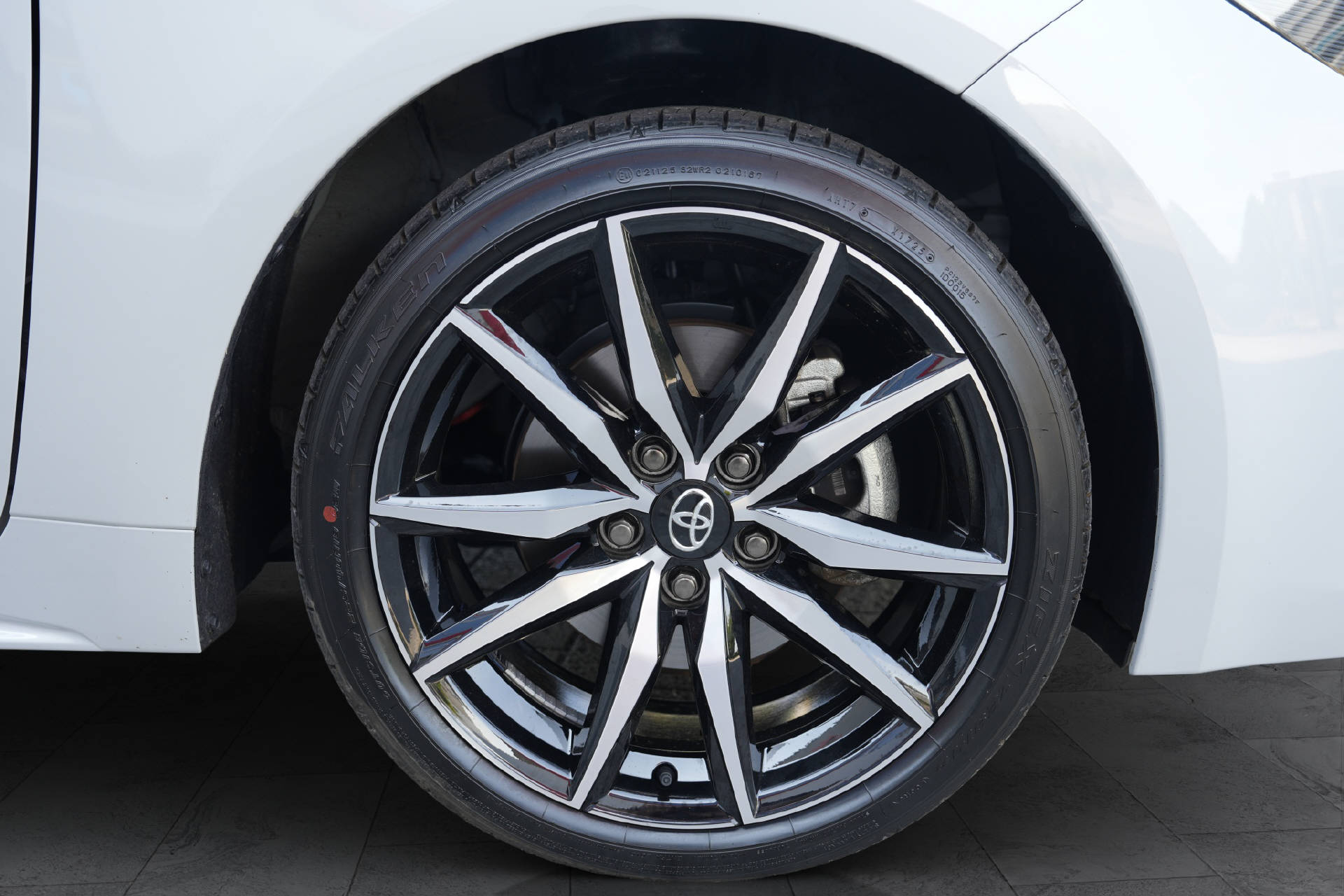 TOYOTA Corolla 2.0 HSD GR Sport-image-10