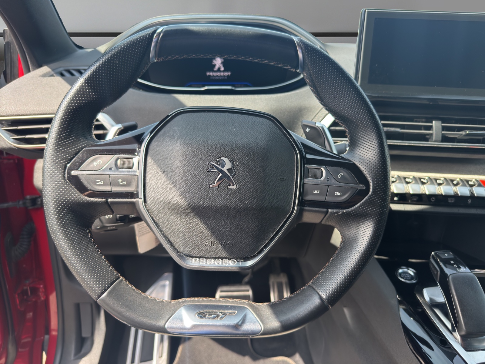 PEUGEOT 3008 300e Hybrid4 GT Pack EAT8-image-7