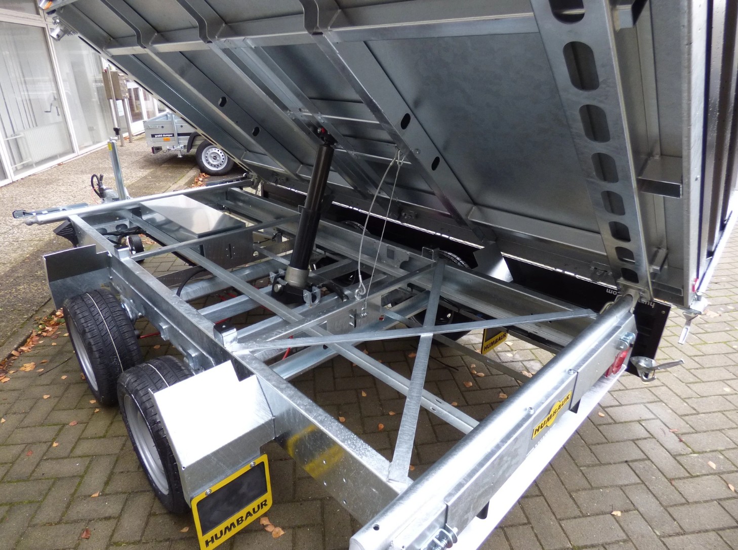 HUMBAUR HTK 3500.31 mit E-Pumpe-showroom-element-3