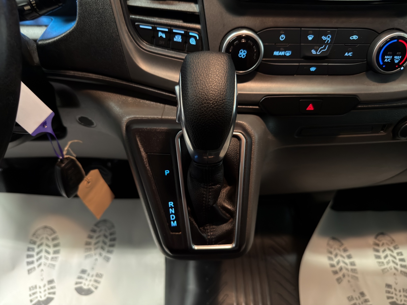 FORD Transit Custom Van 280 L1H1 Trend Automat-image-10