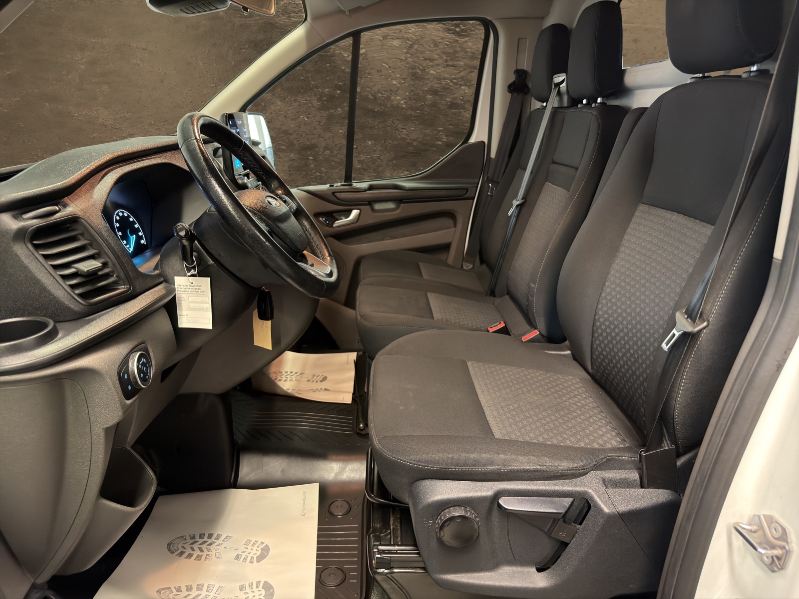 FORD Transit Custom Van 280 L1H1 Trend Automat-image-11