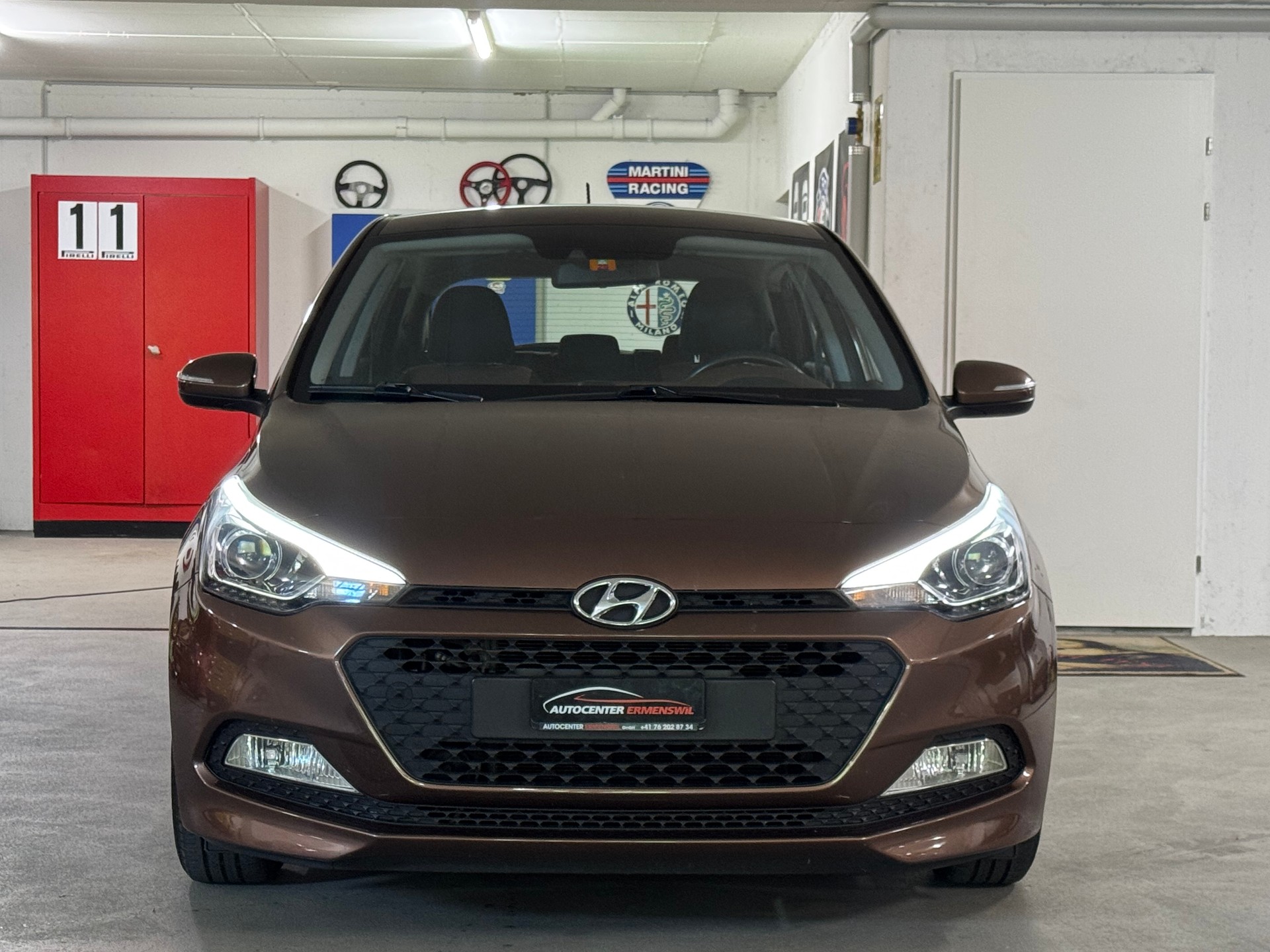 HYUNDAI i20 1.2 Amplia CH-Fahrzeug-image-1