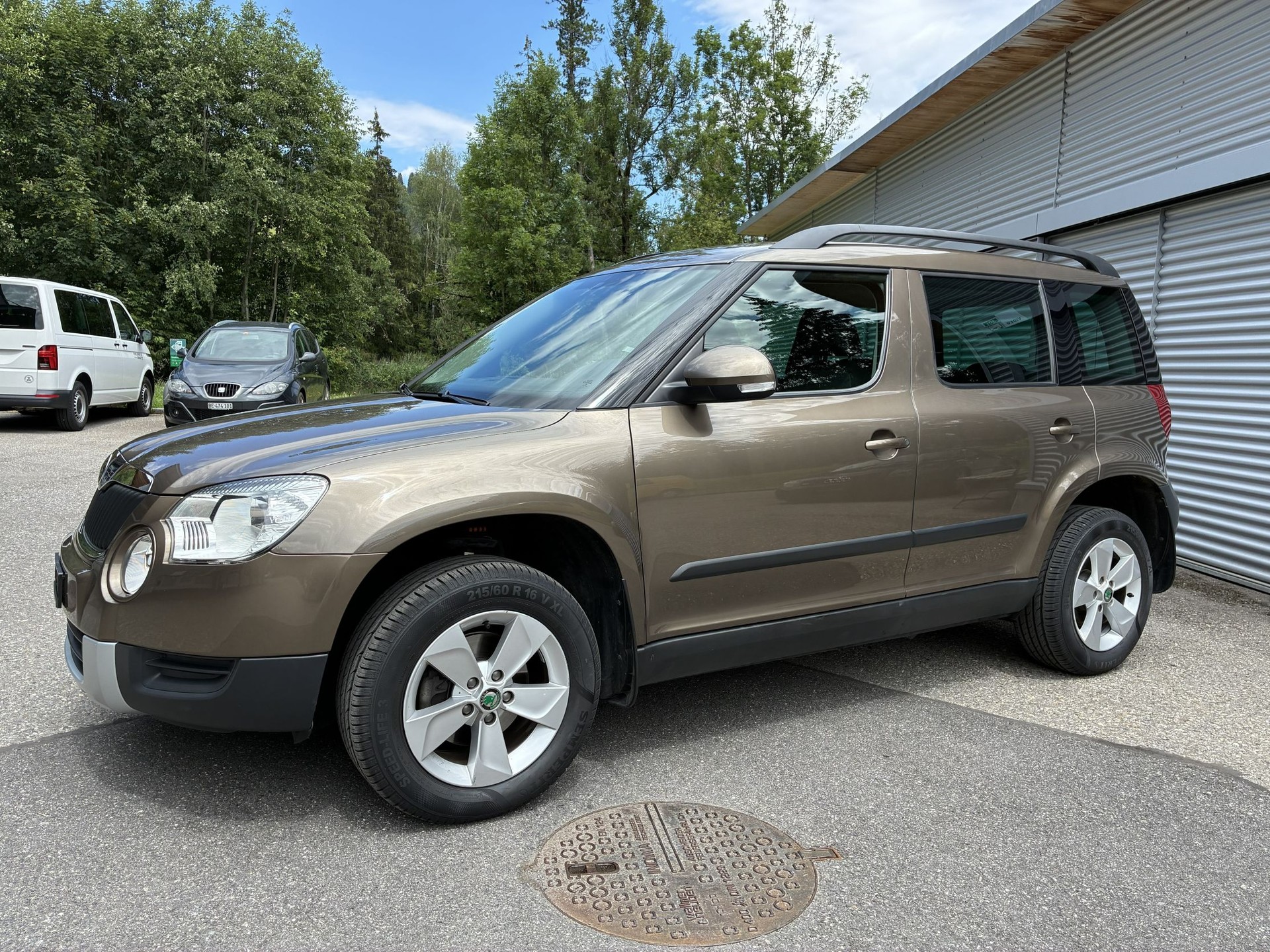SKODA Yeti 1.8 TSI Active 4x4-image-1