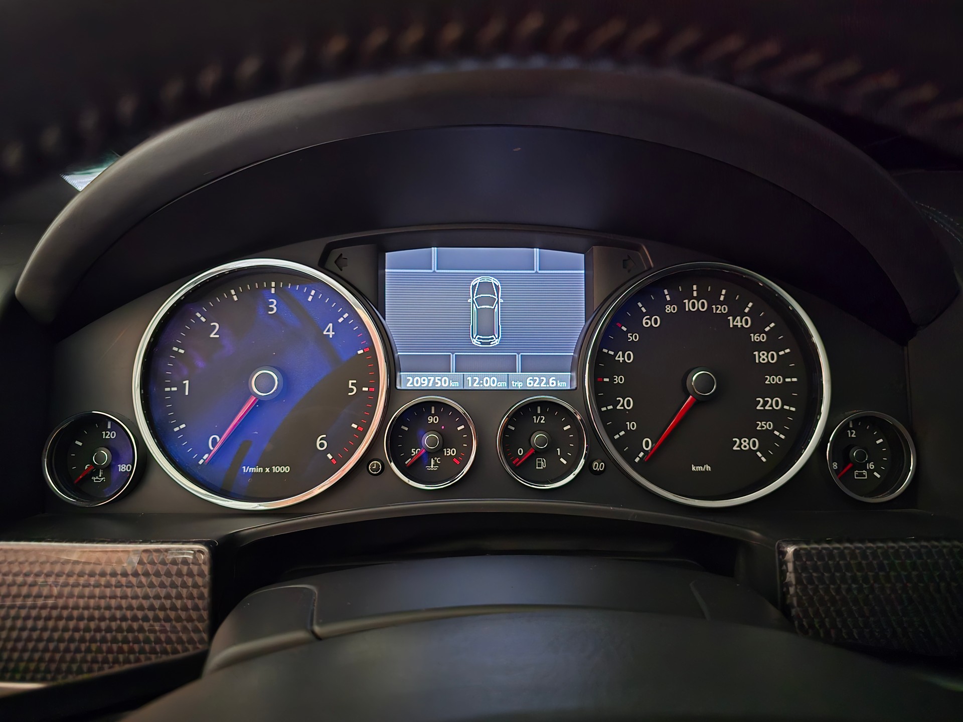 VW 5.0 V10 TDI R50 4Motion-image-6