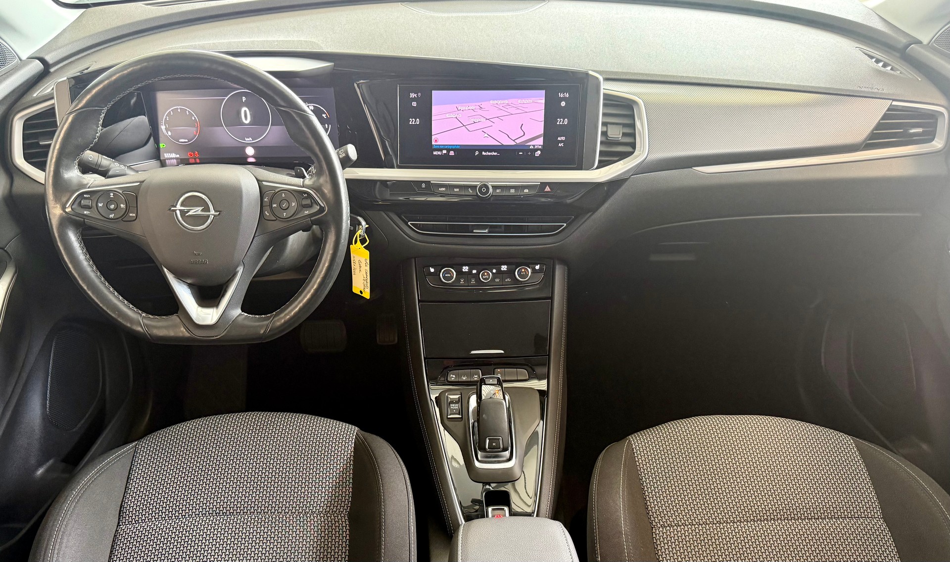 OPEL Grandland X 1.2i TP Ultimate Automatik-image-12