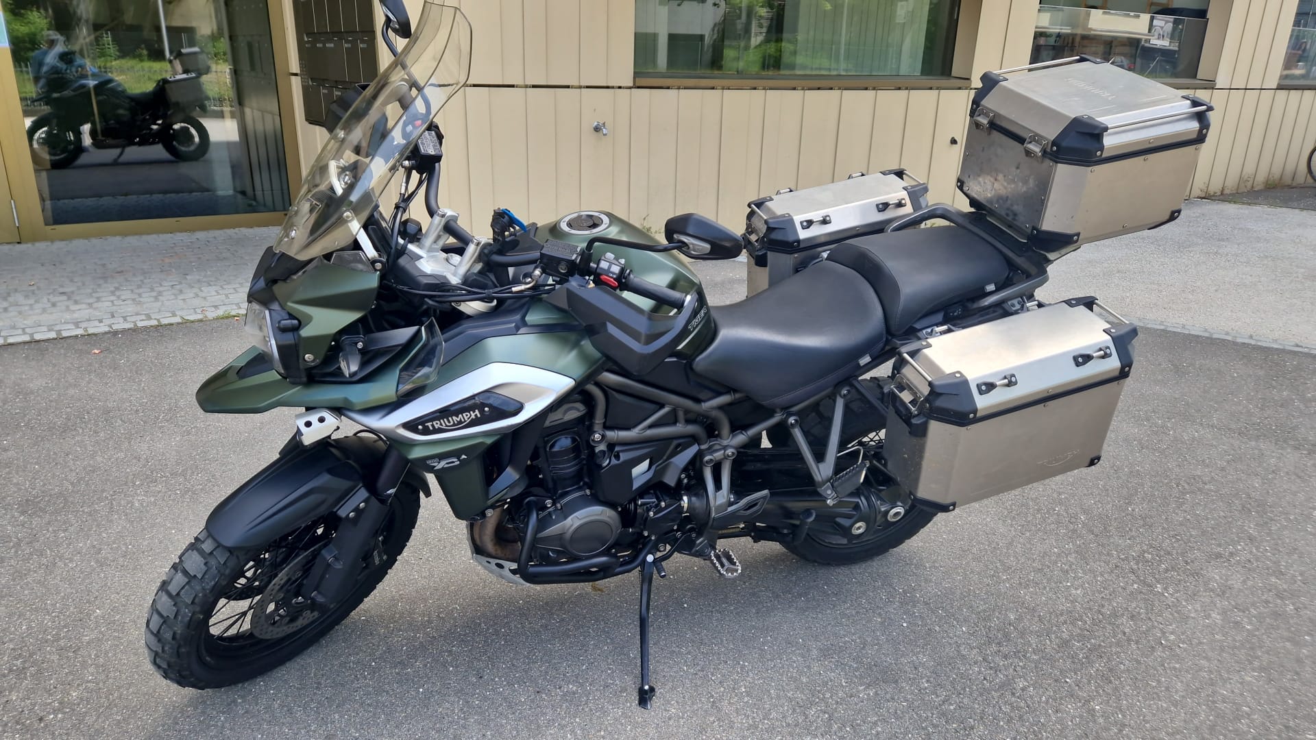 TRIUMPH Explorer XCA-image-3