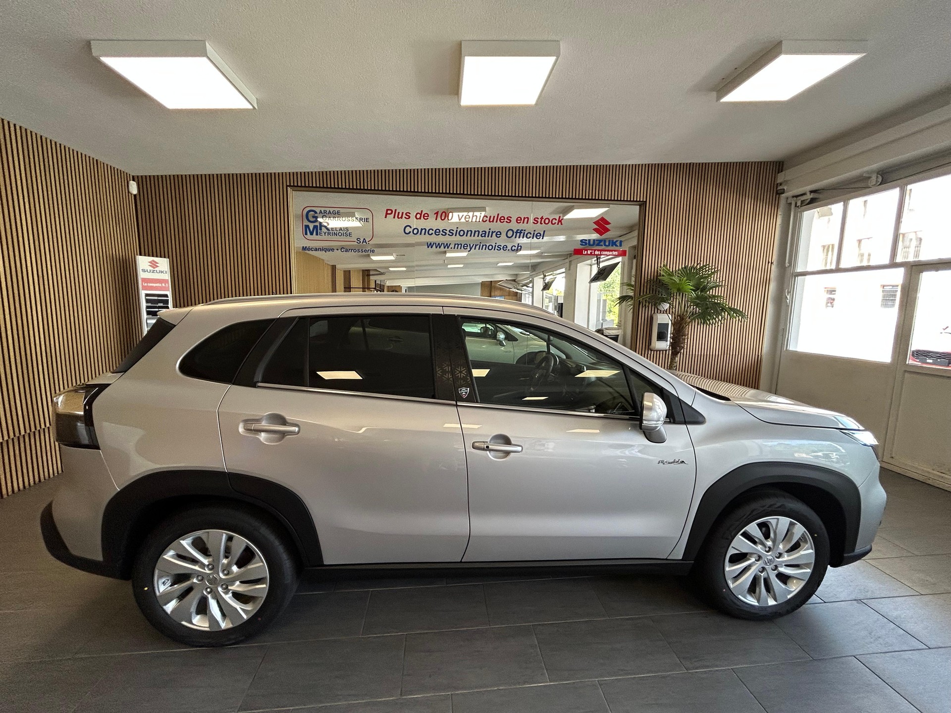SUZUKI S-Cross 1.4 T Piz Sulai Hybrid 4x4 4 ROUES HIVER OFFERT
