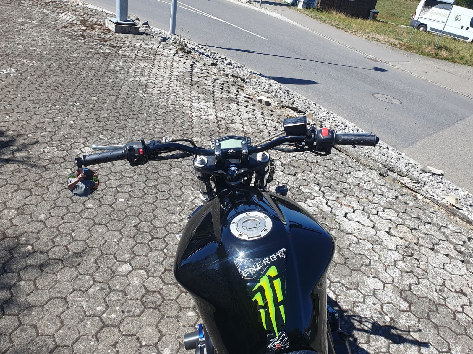 YAMAHA FZS 1000 Fazer-image-5