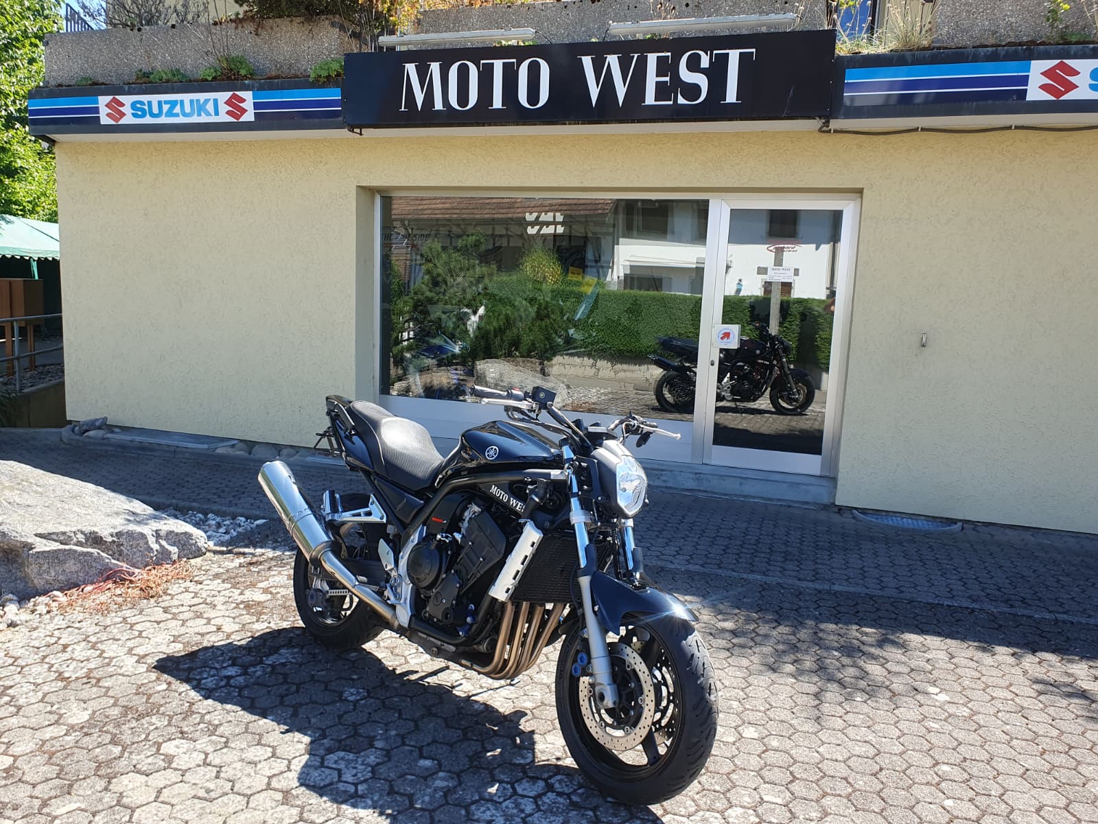 YAMAHA FZS 1000 Fazer-image-2