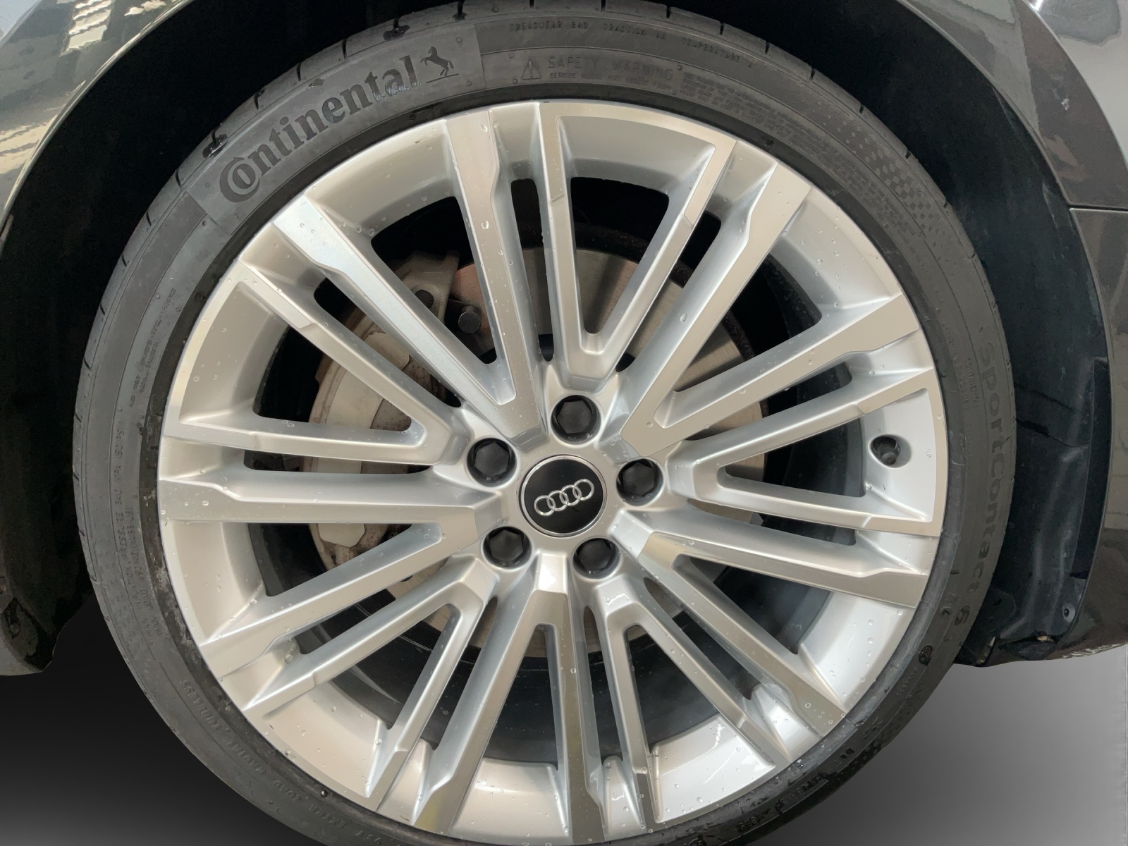 AUDI A4 Avant 45 TFSI Sport S-tronic quattro-image-13