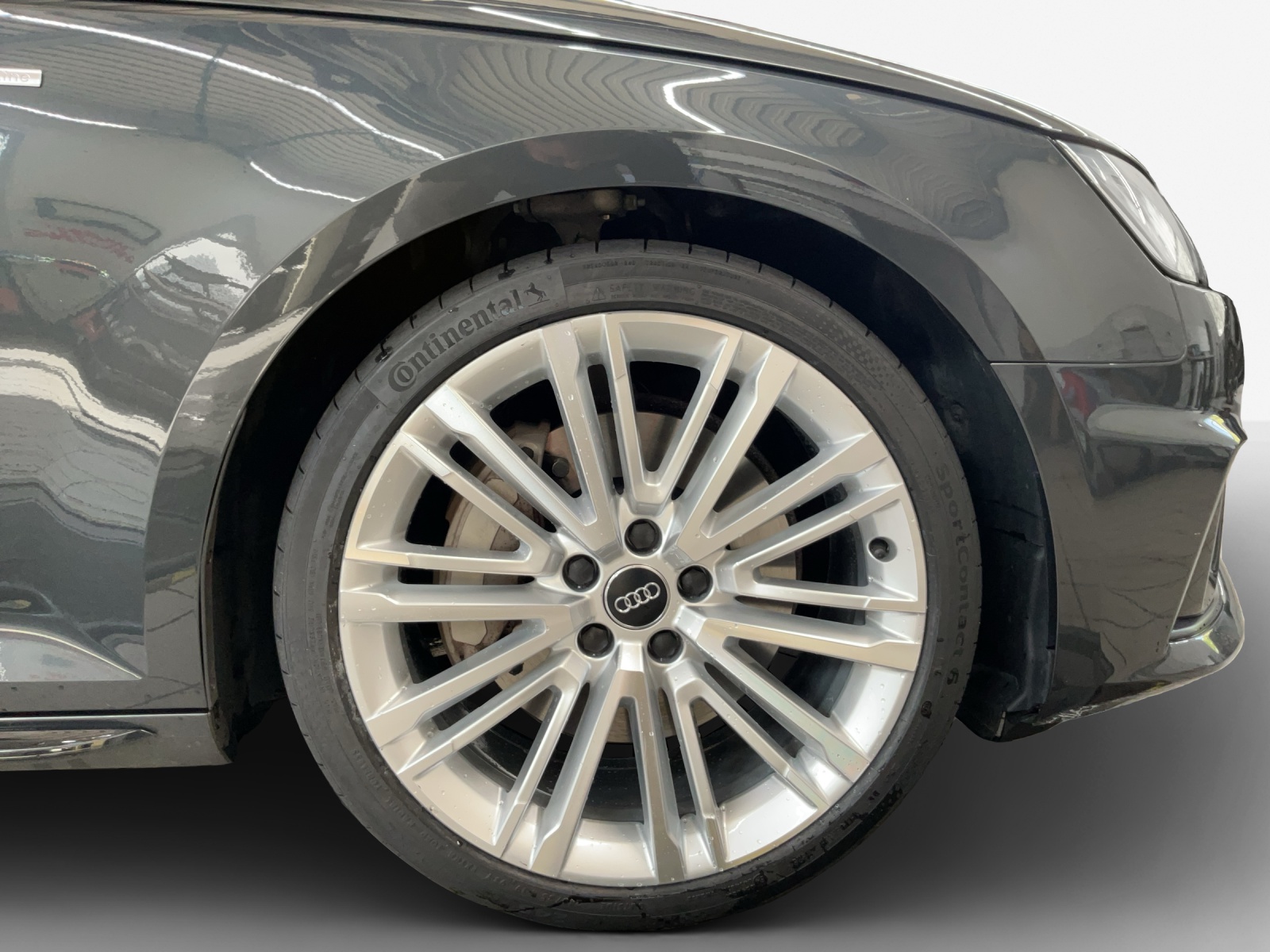 AUDI A4 Avant 45 TFSI Sport S-tronic quattro-image-14