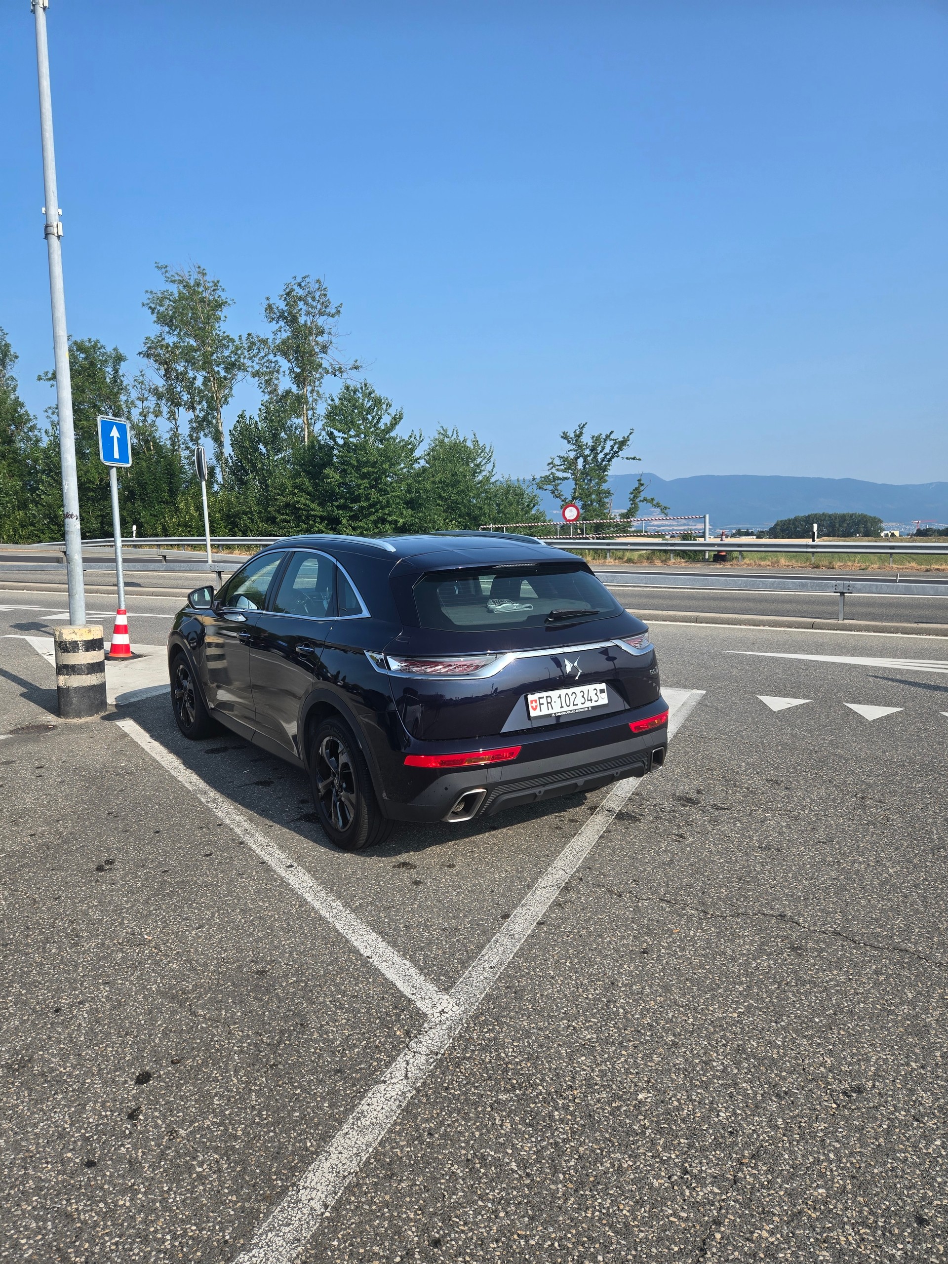 DS AUTOMOBILES 1.6 PureTech So Chic-image-4