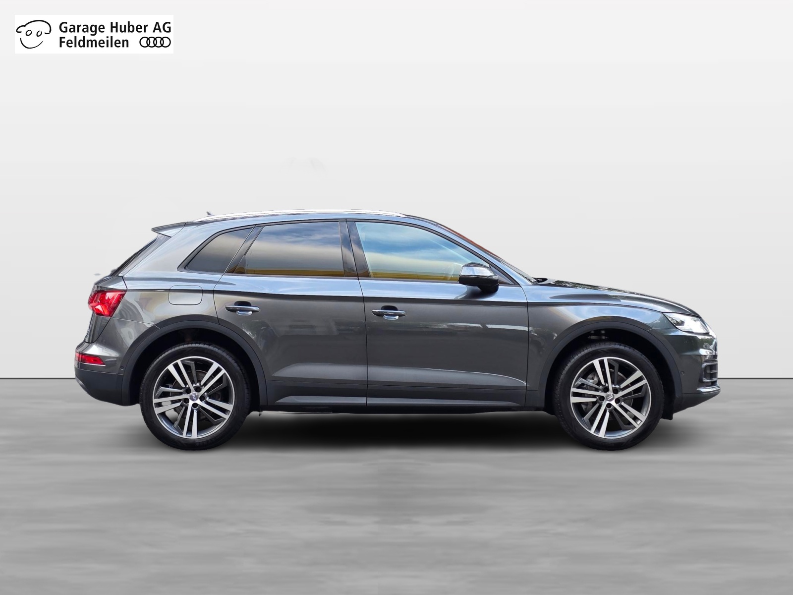 AUDI Q5 40 TDI quattro S-tronic-showroom-element-1