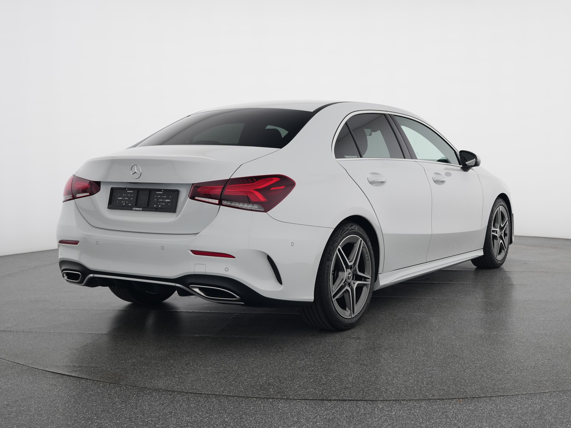 MERCEDES-BENZ A 180 AMG Line 7G-DCT-showroom-element-3