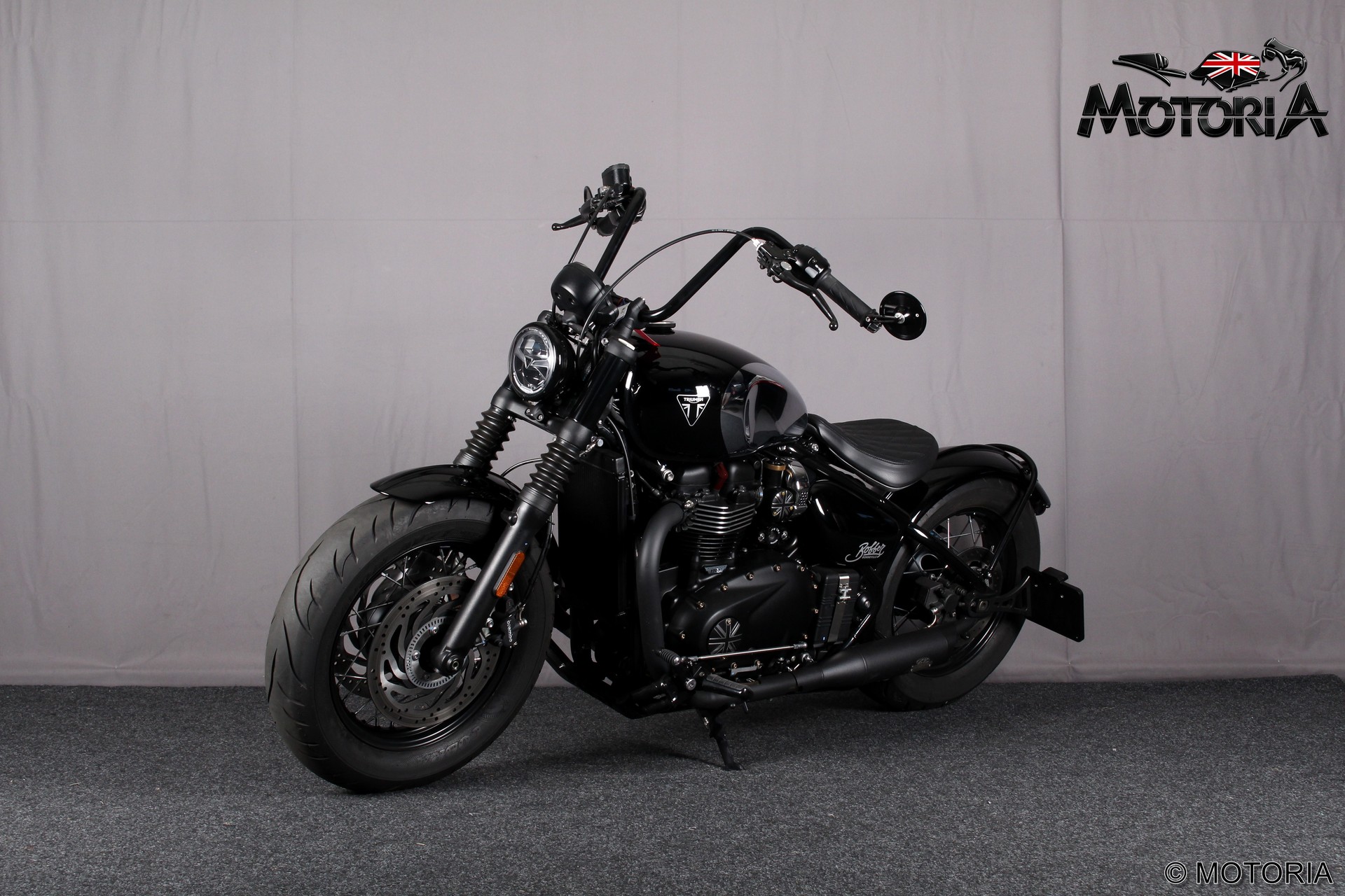 TRIUMPH Bonneville 1200 Bobber-image-6