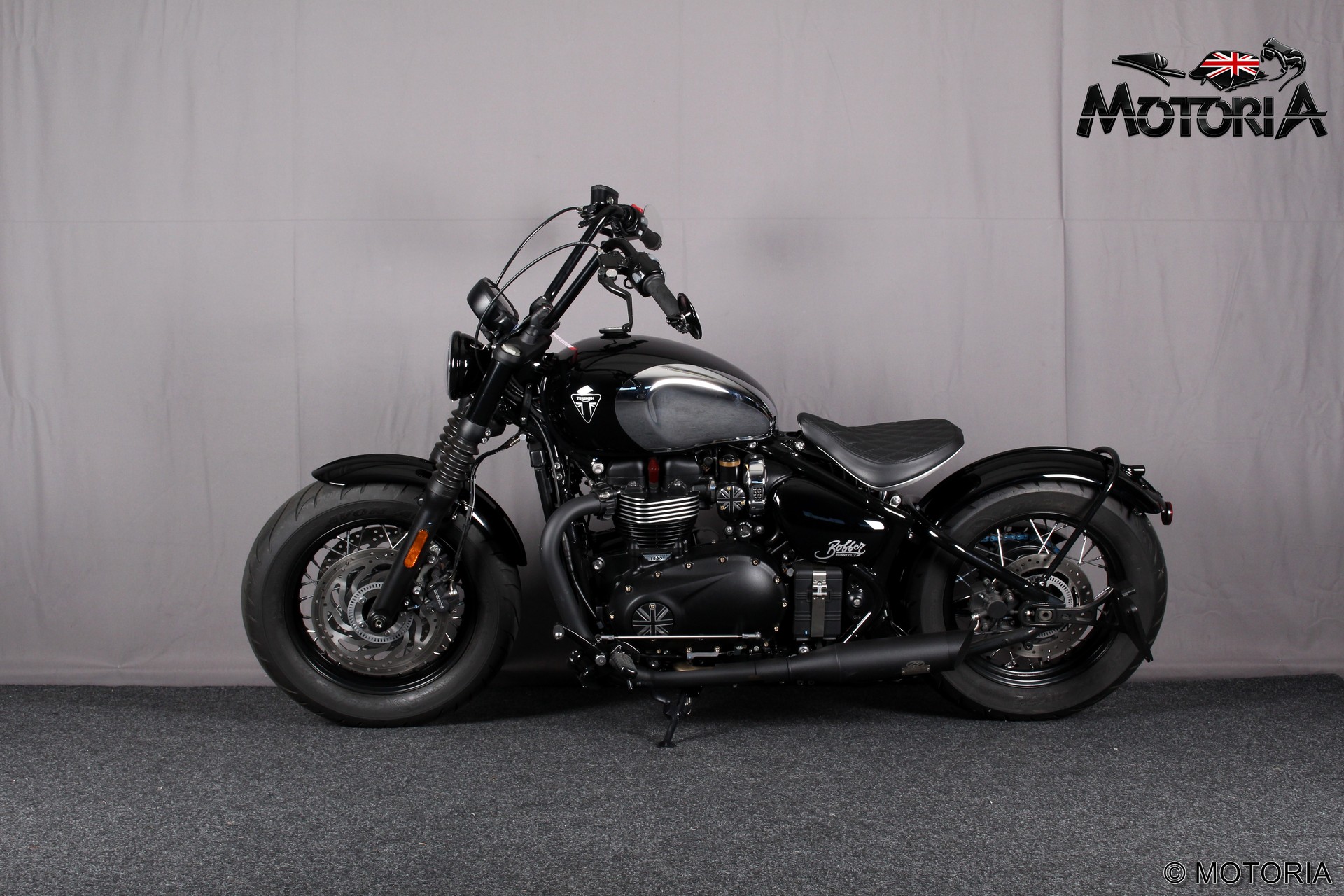TRIUMPH Bonneville 1200 Bobber-image-5