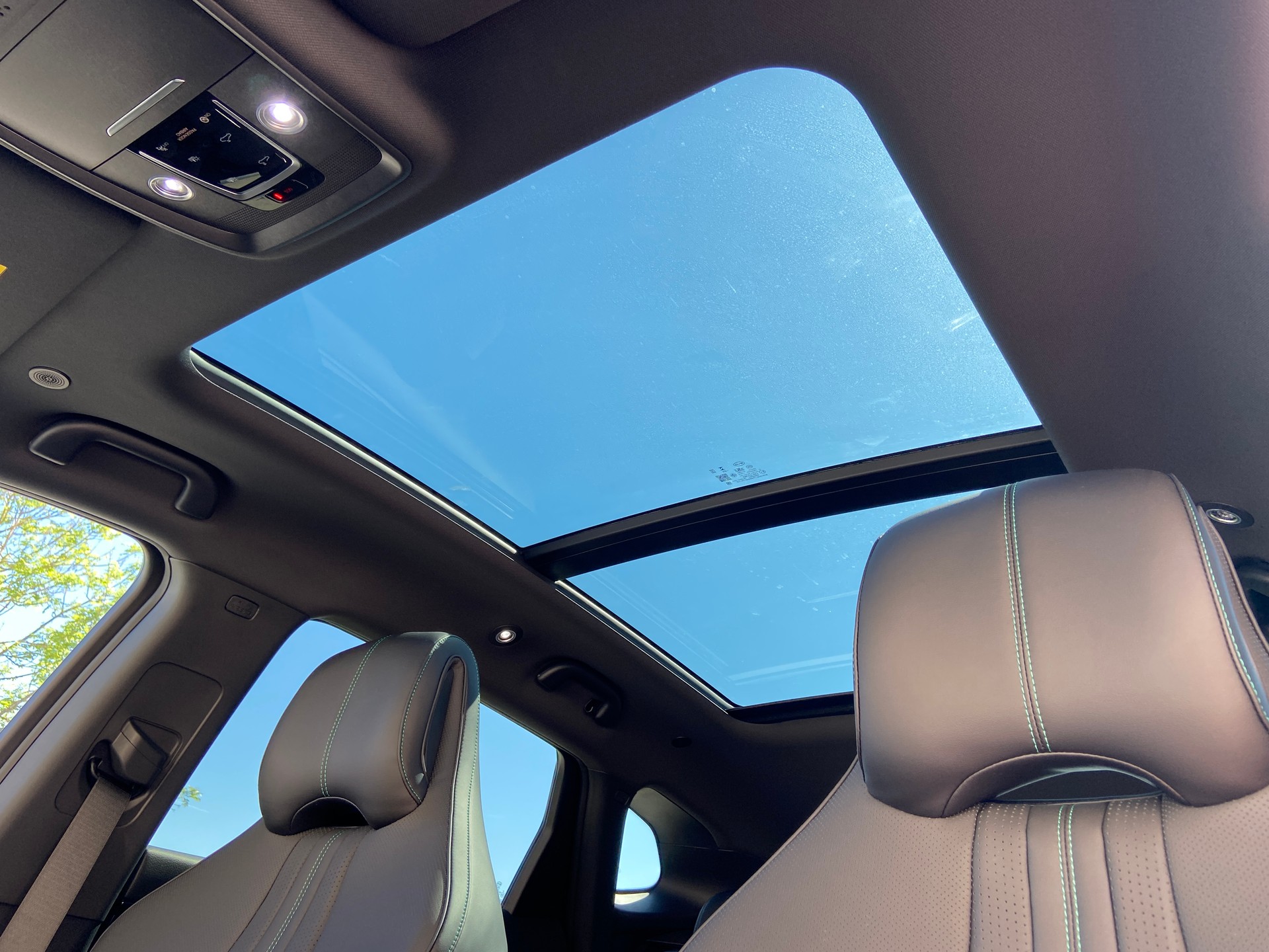 BYD Seal U DM-i Design AWD-showroom-element-2