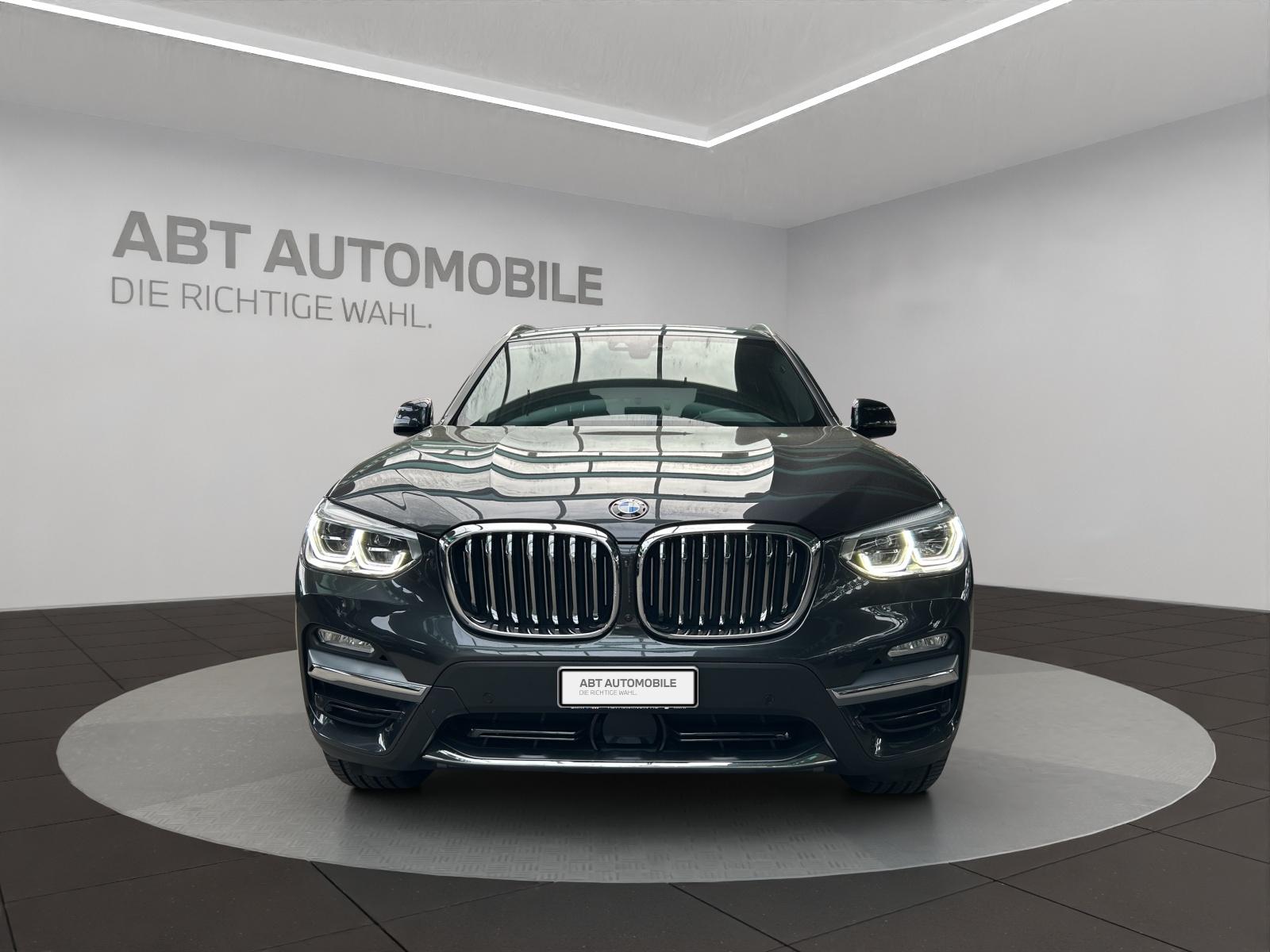 BMW X3 30i xDrive-showroom-element-1