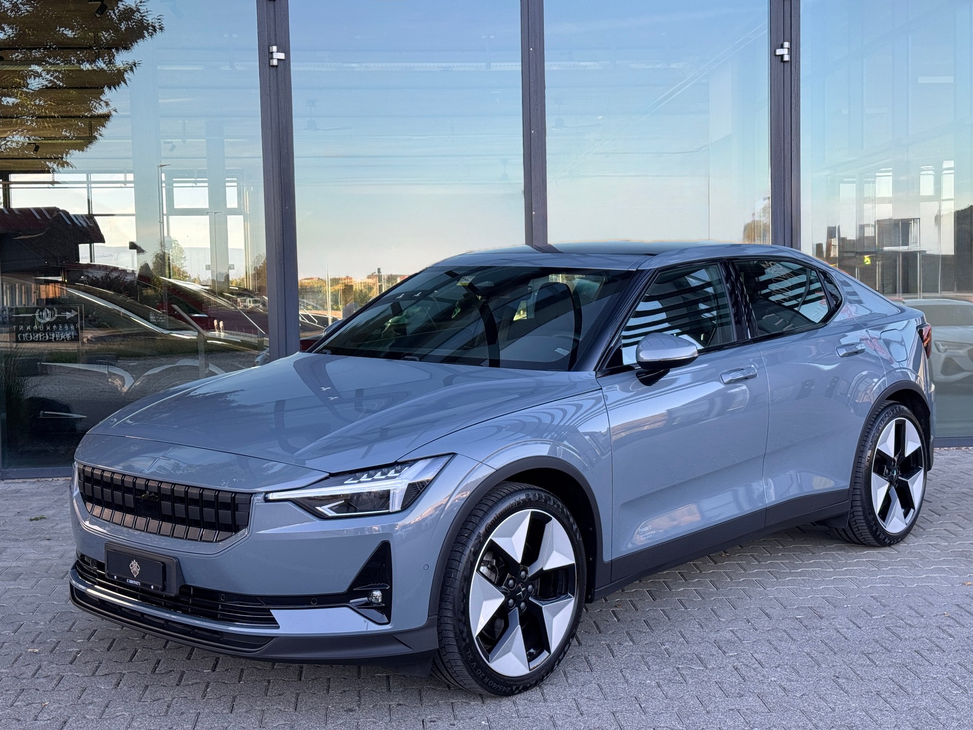 POLESTAR Polestar 2 Long Range Dual 78 kWh MY23-showroom-element-2