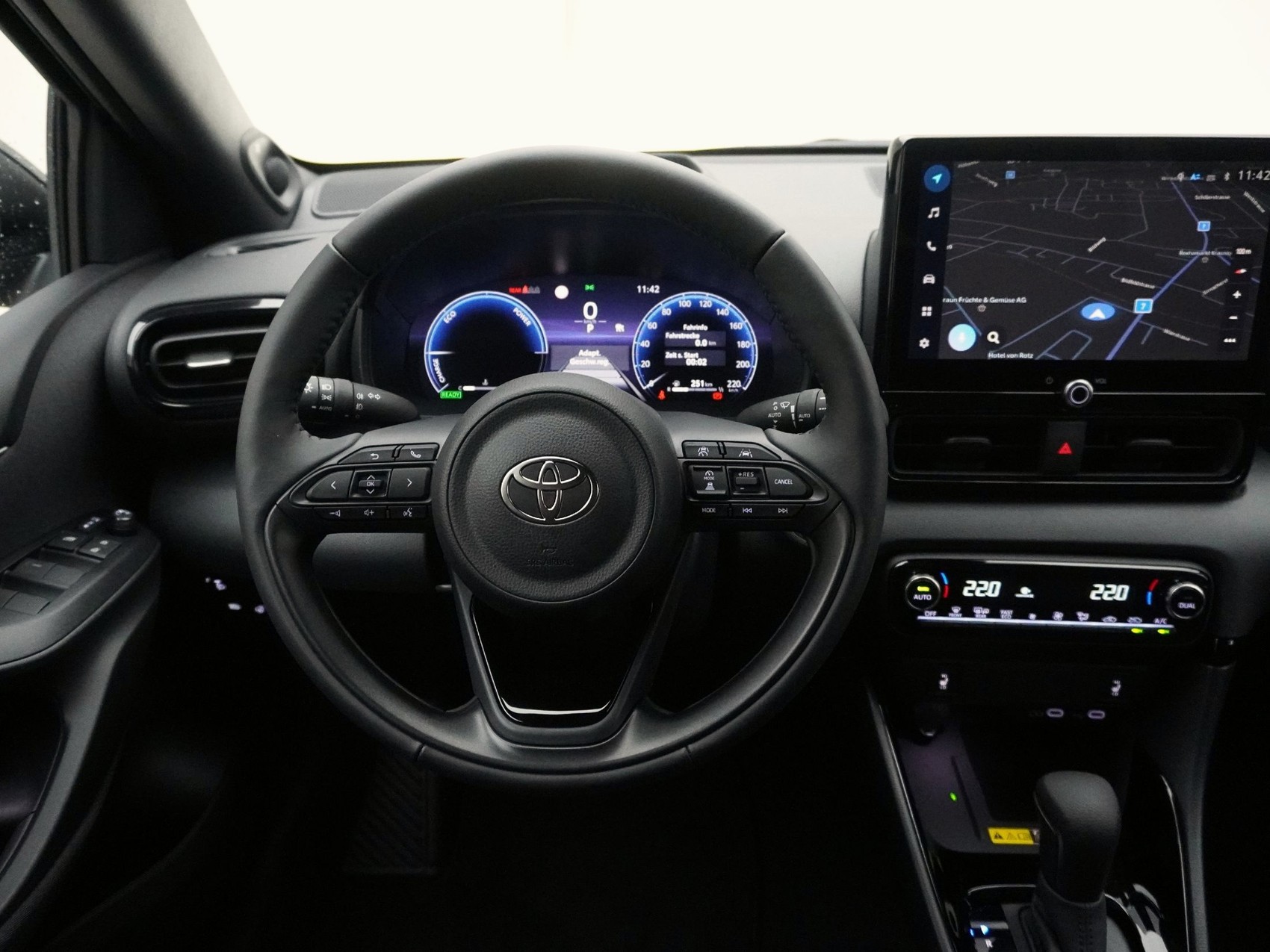 TOYOTA Yaris 1.5 VVT-i HSD Premium ** Panorama-Glasdach **-image-8