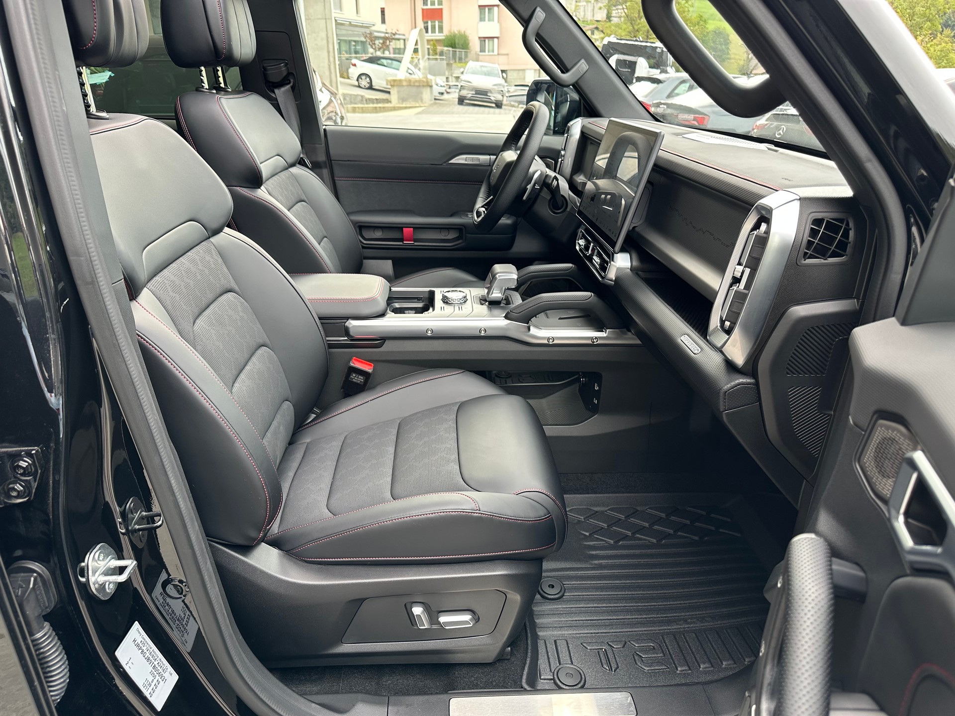 JETOUR T2 2.0 7DCT Real Time 4WD-image-17