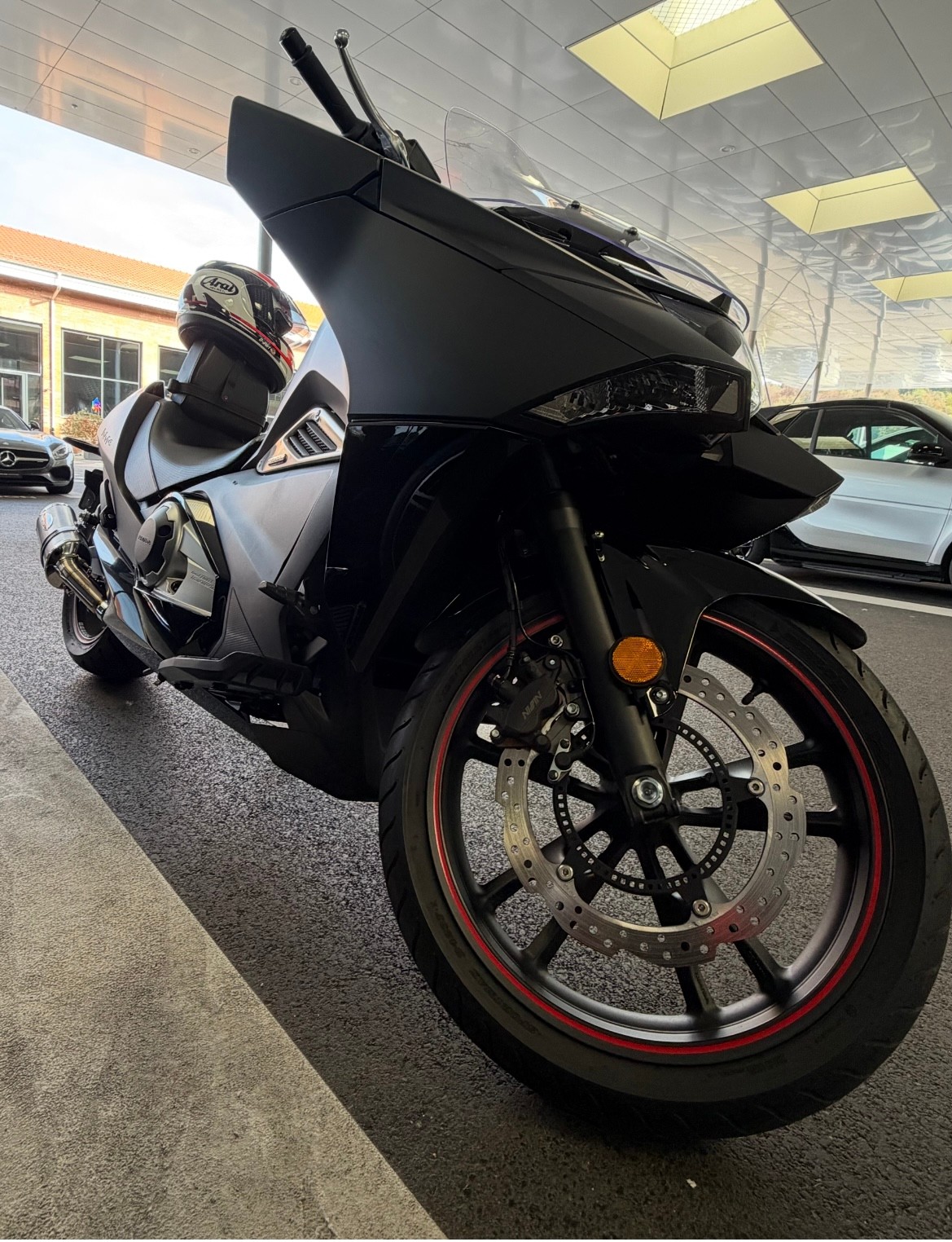 HONDA NM4 Vultus-image-4