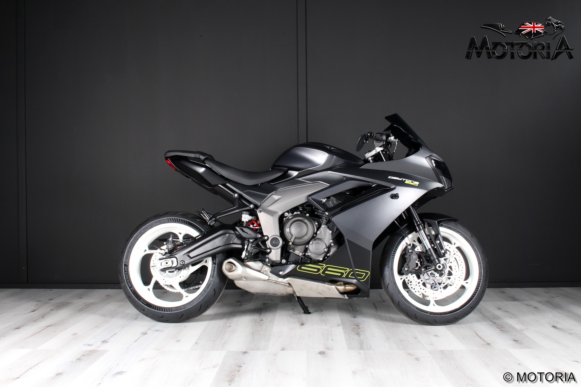 TRIUMPH Daytona 660 (35kW / 70kW)-image-1