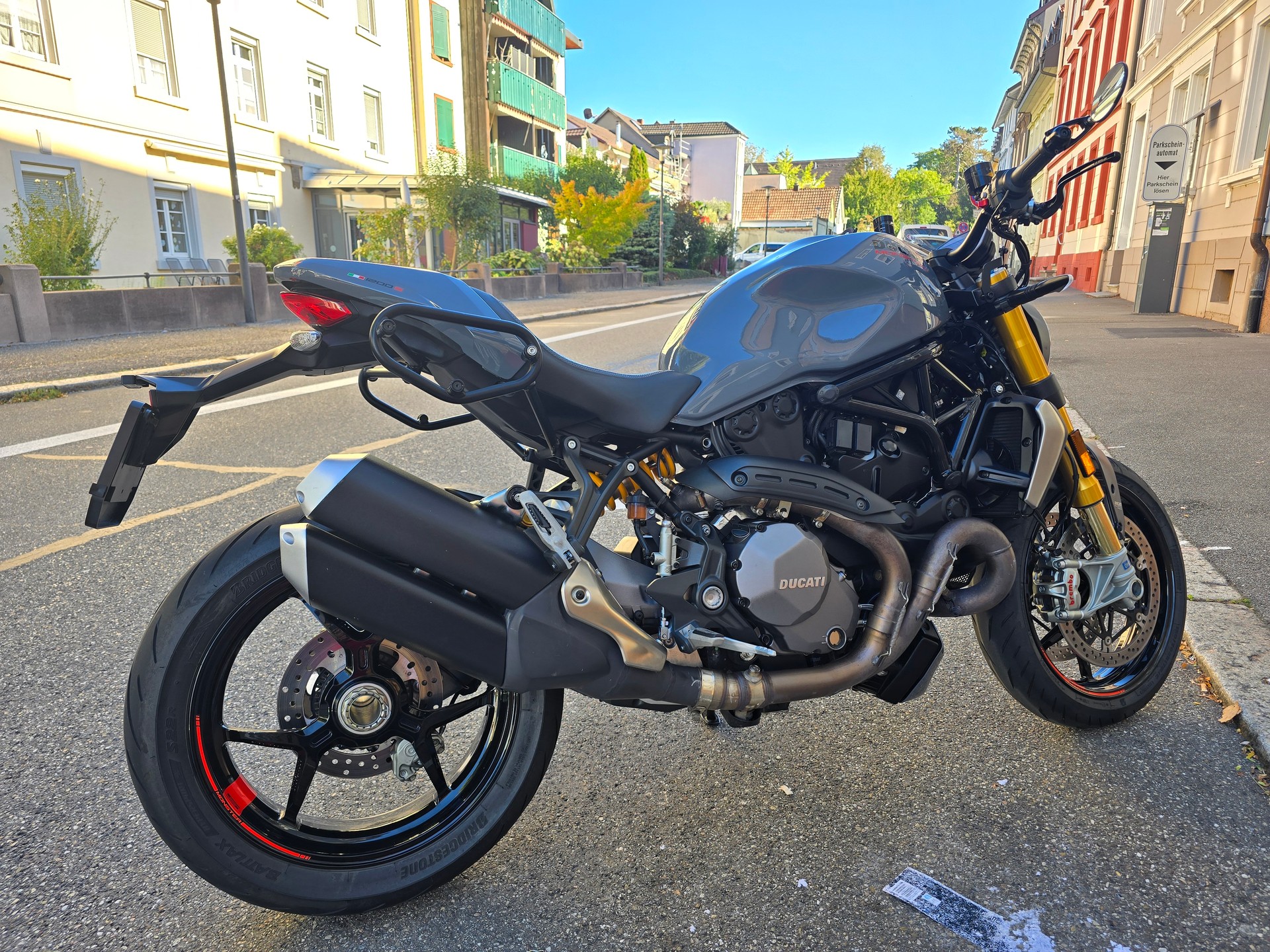 DUCATI Monster 1200 S-image-3
