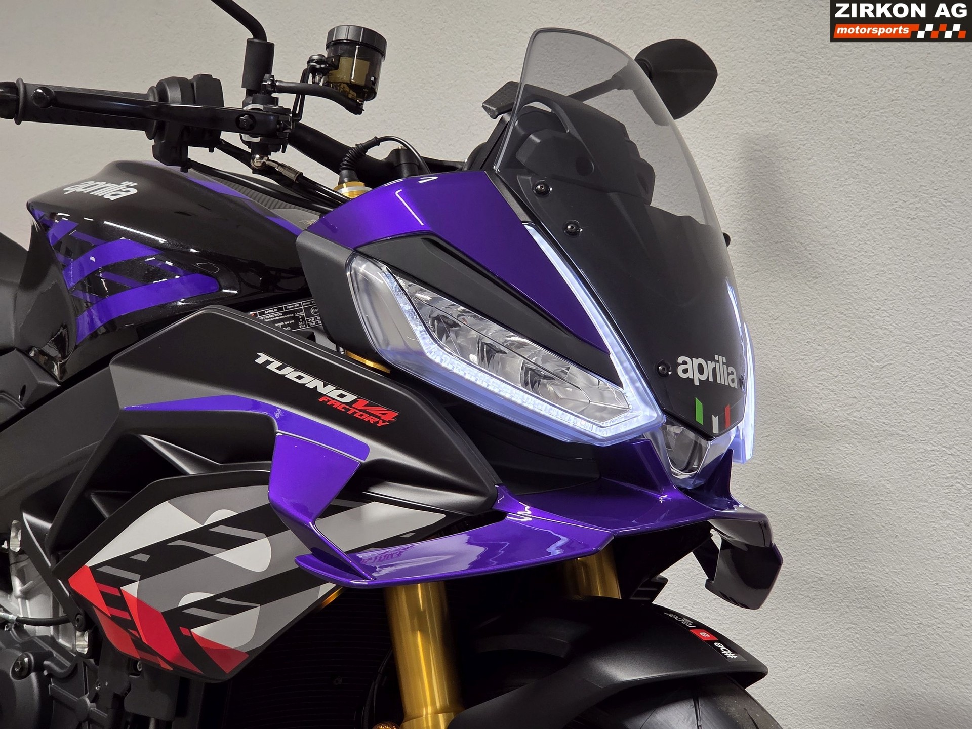 APRILIA Tuono V4 1100 E5+ Factory Essenza I-image-8