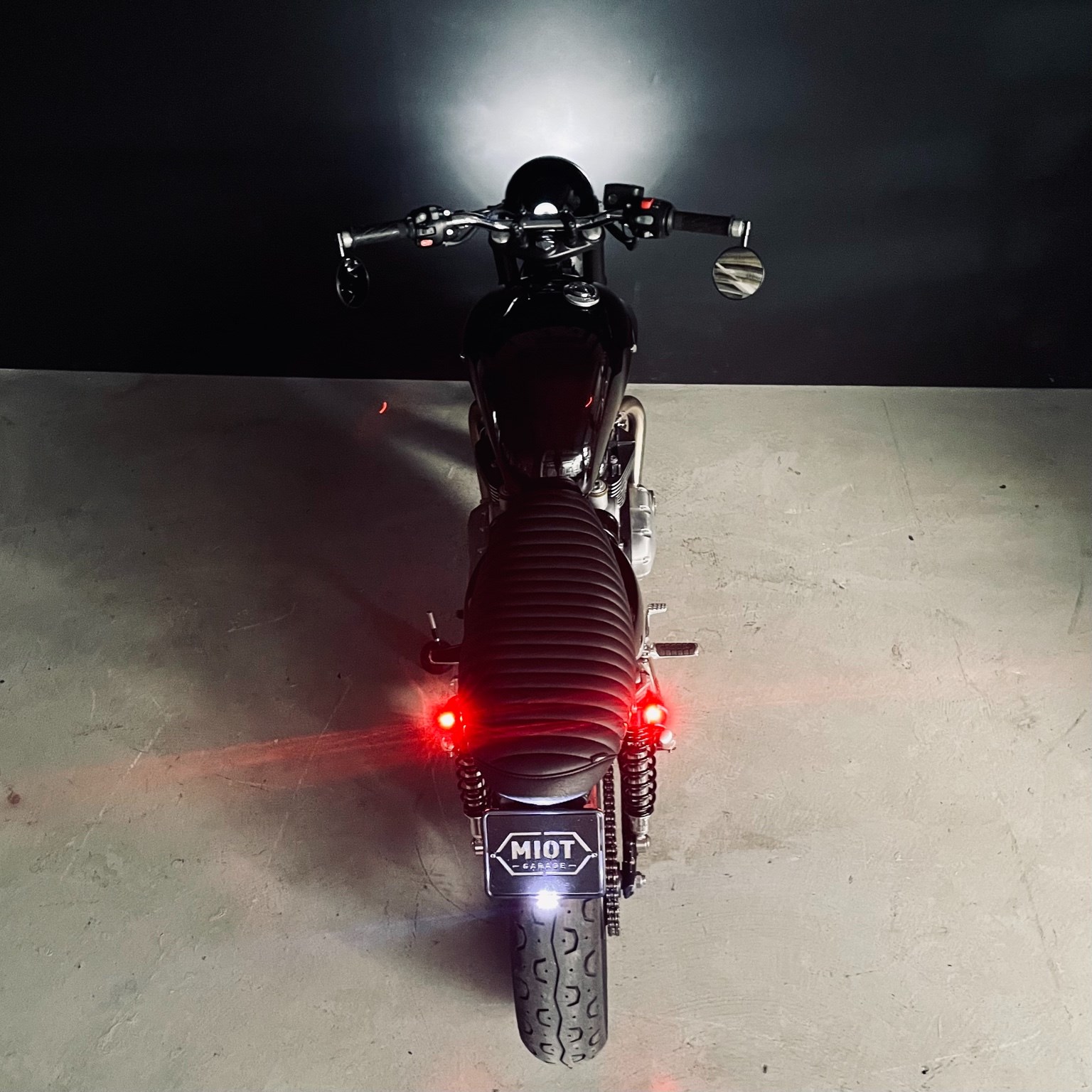 TRIUMPH Bonneville T120 ABS-image-8