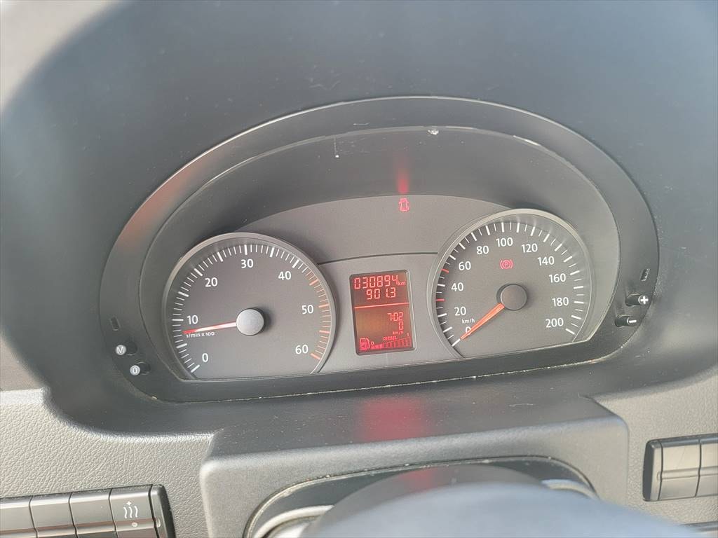 VW Crafter 35 2.5 TDI 109 PS-image-14