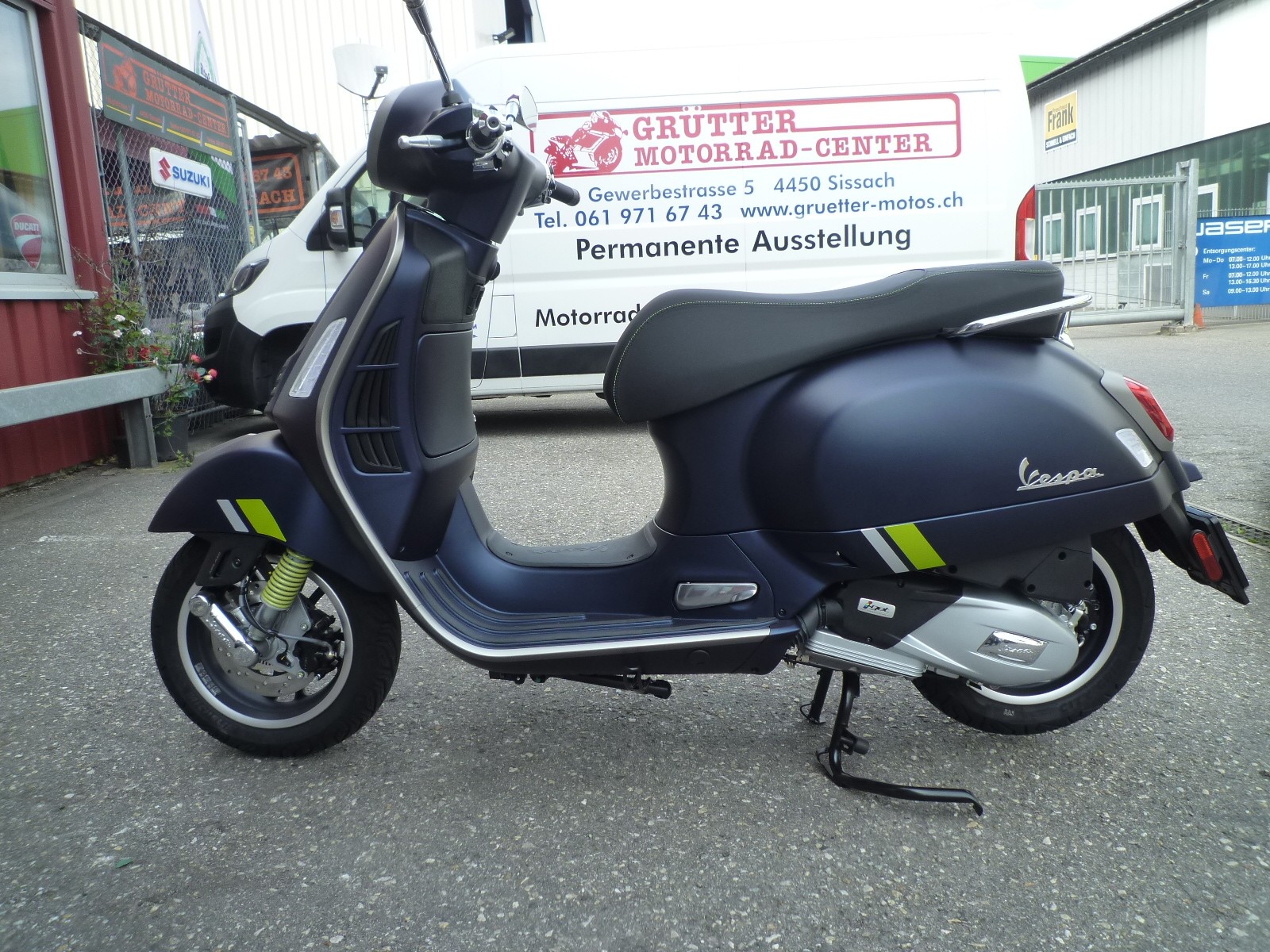 PIAGGIO Vespa GTS 125 Super Tech ABS-image-0