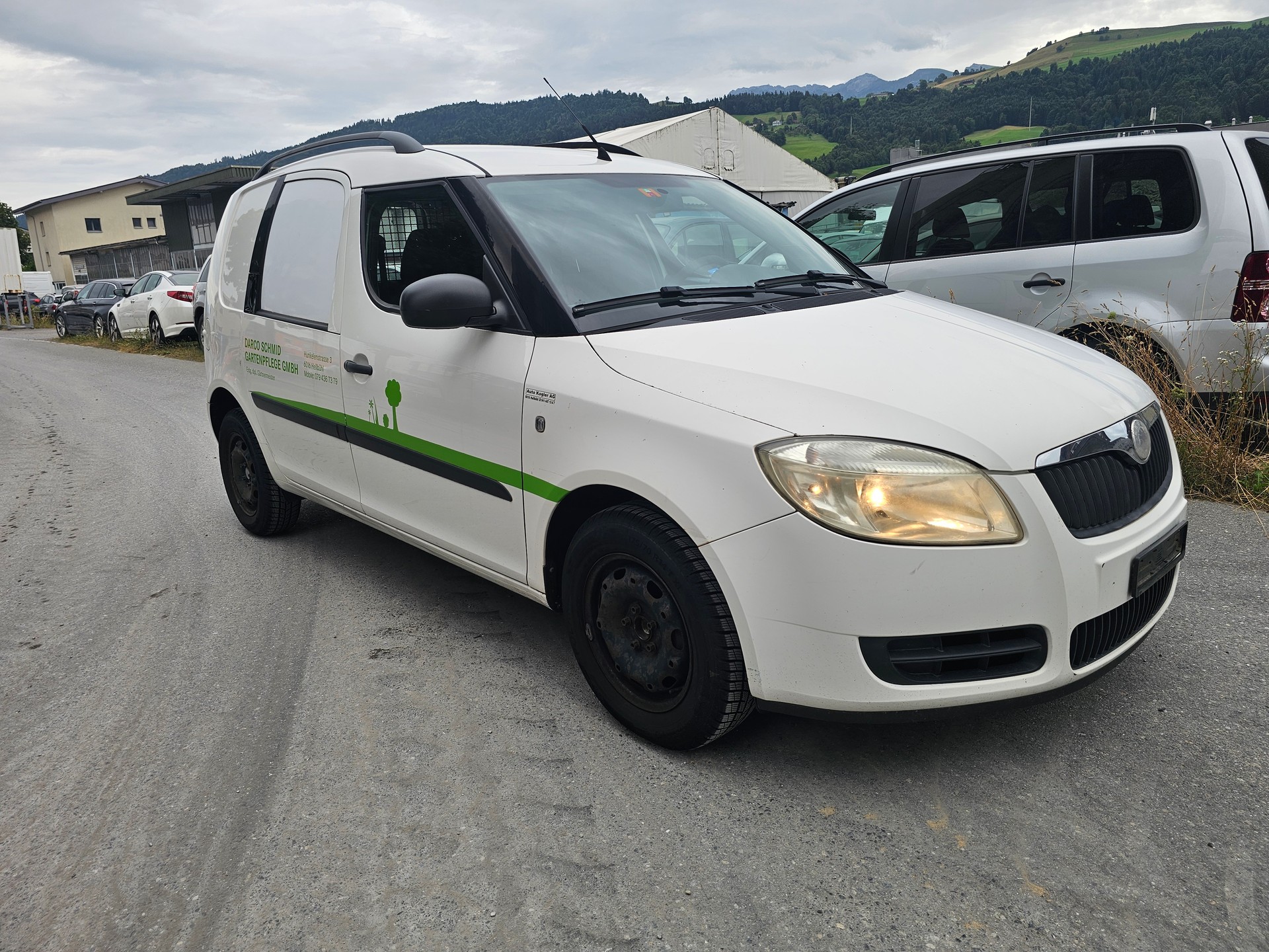 SKODA Praktik 1.2 12V-image-1