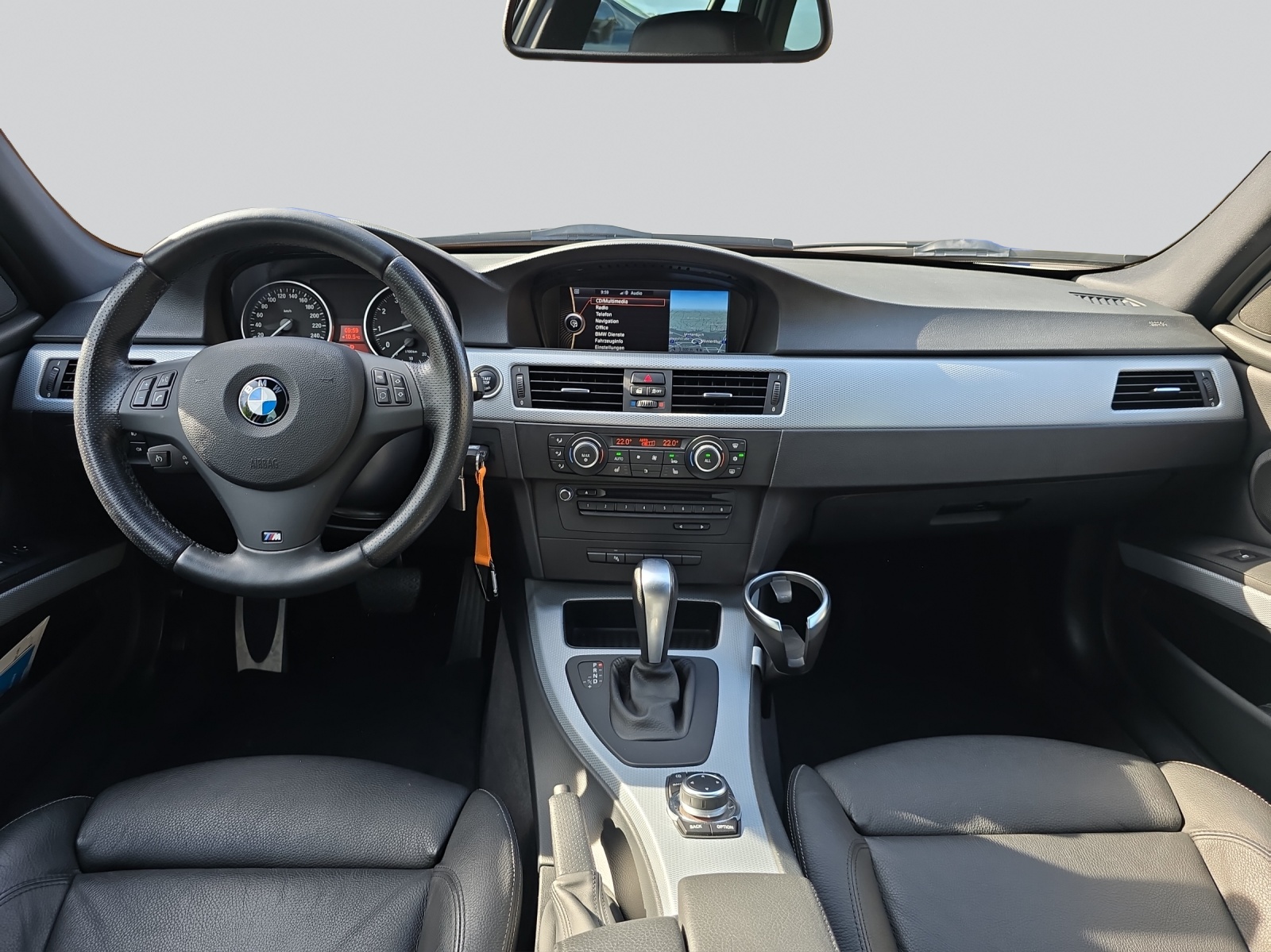 BMW 325i Touring Steptronic-image-9