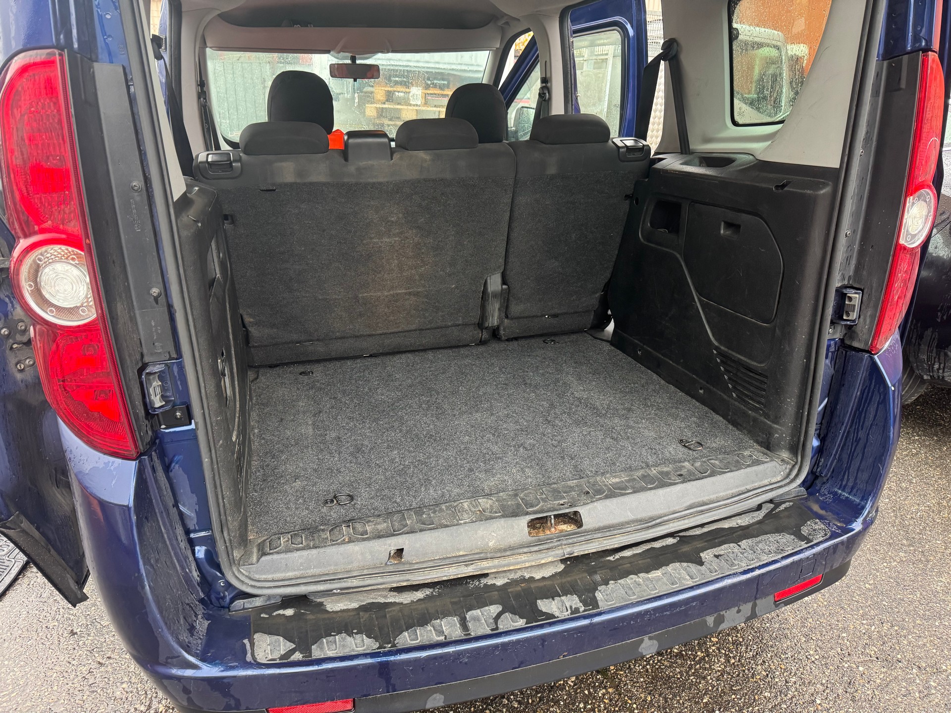 FIAT Doblò 1.6 JTD Dynamic-image-8