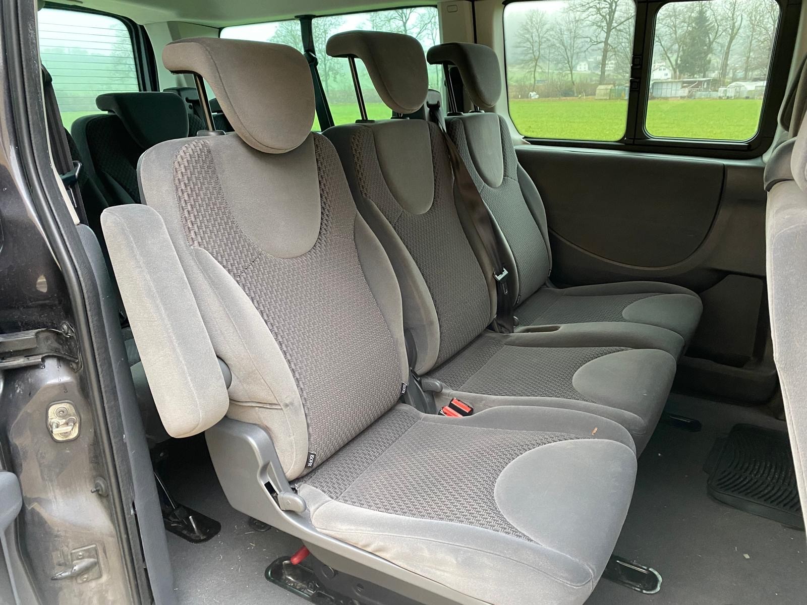 PEUGEOT Expert Tepee 2.0 HDi A Shuttle L2-image-11