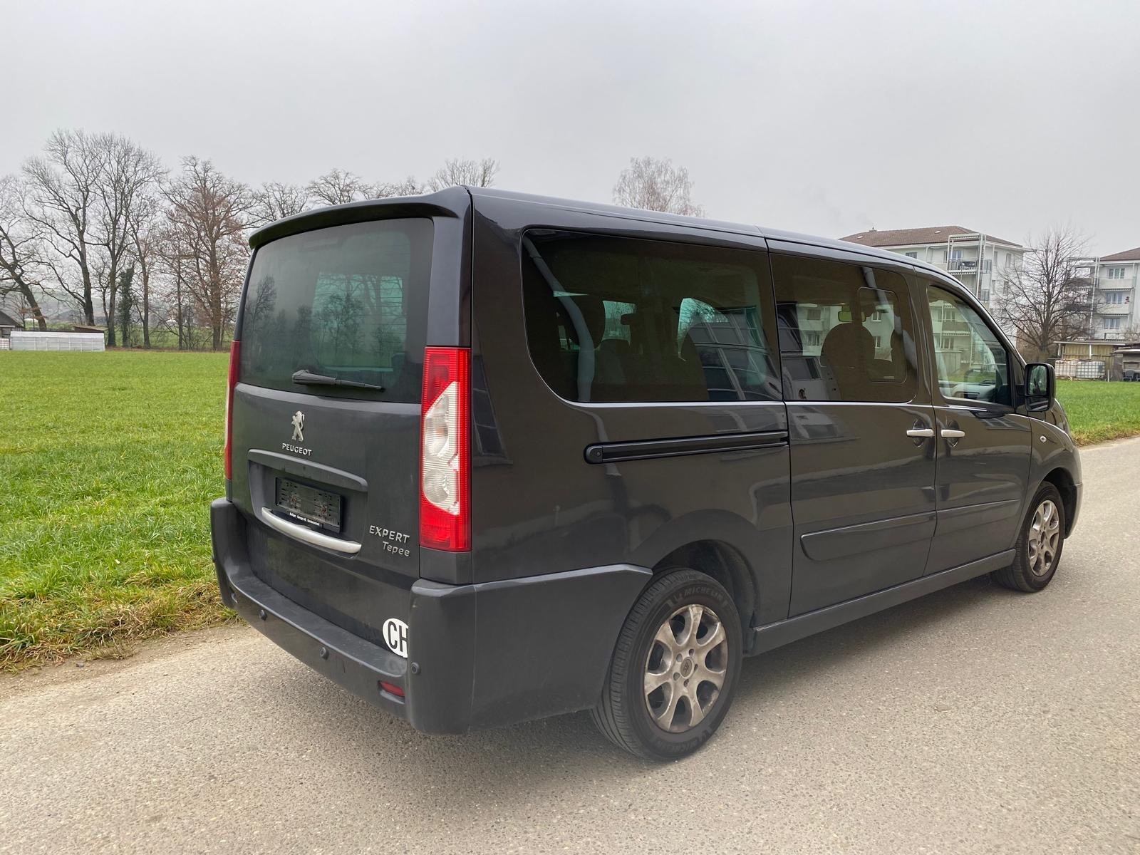 PEUGEOT Expert Tepee 2.0 HDi A Shuttle L2-image-7