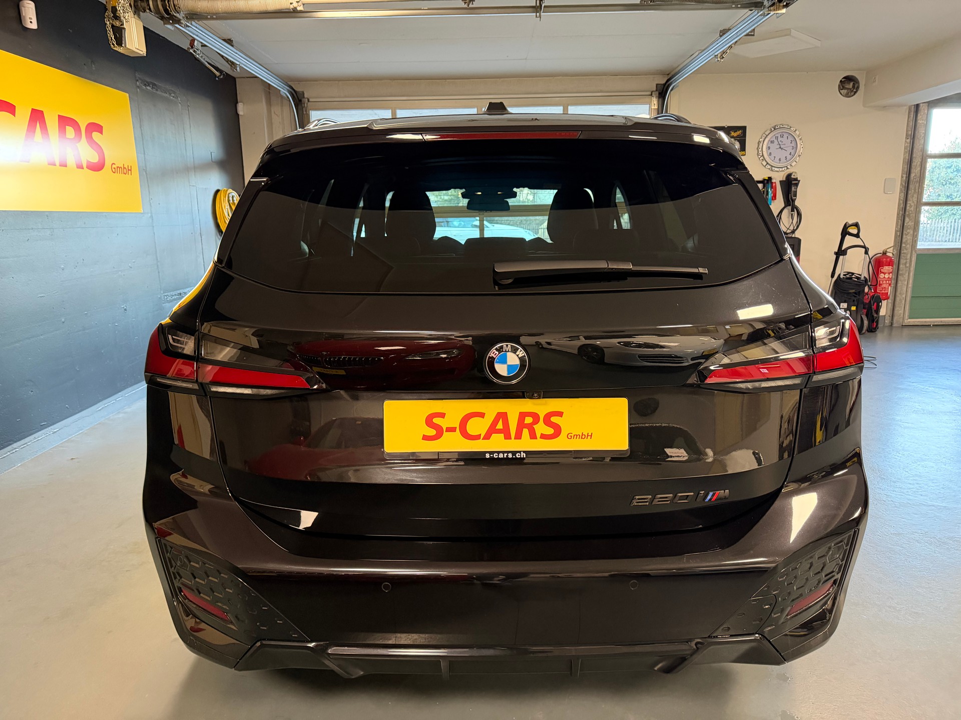 BMW 220i Active Tourer M Sport DKG-image-5