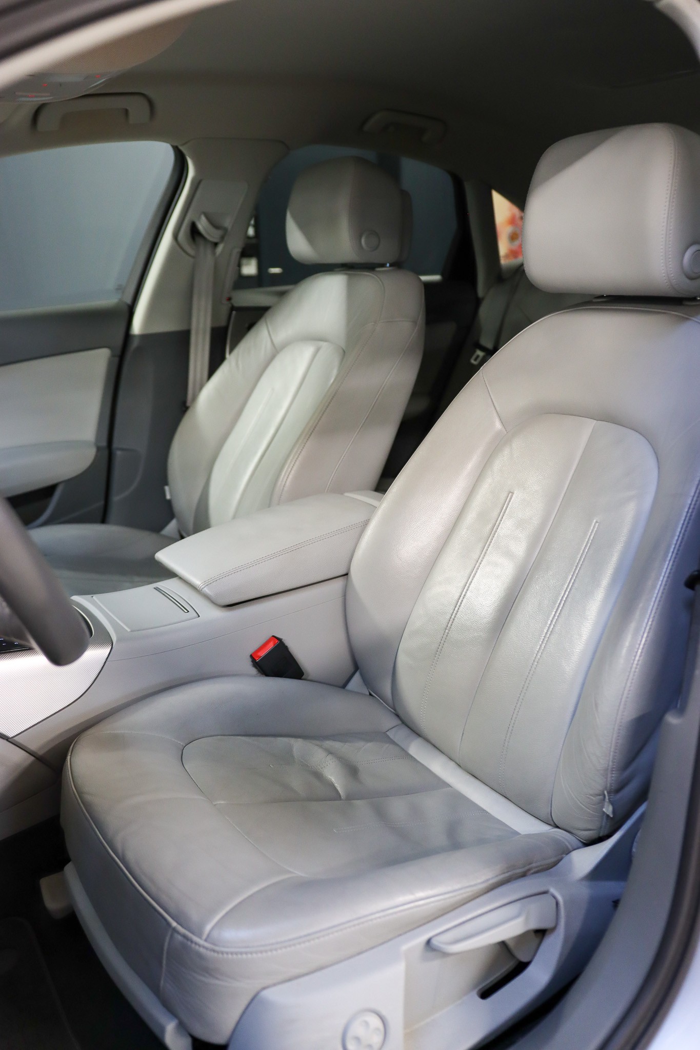 AUDI A6 Limousine 2.8 V6 FSI V6-image-12