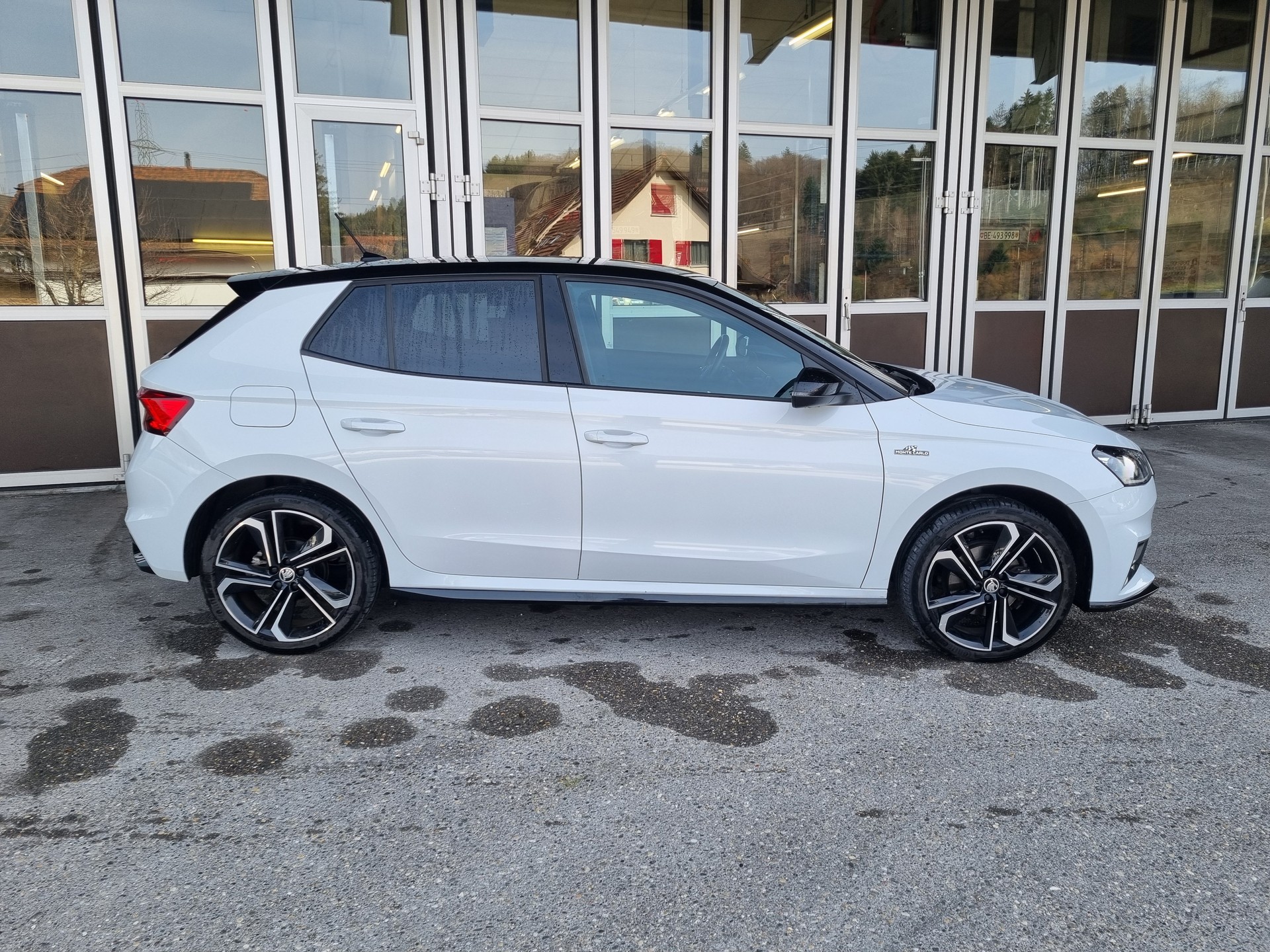 SKODA Fabia 1.5 TSI Monte Carlo DSG-showroom-element-2