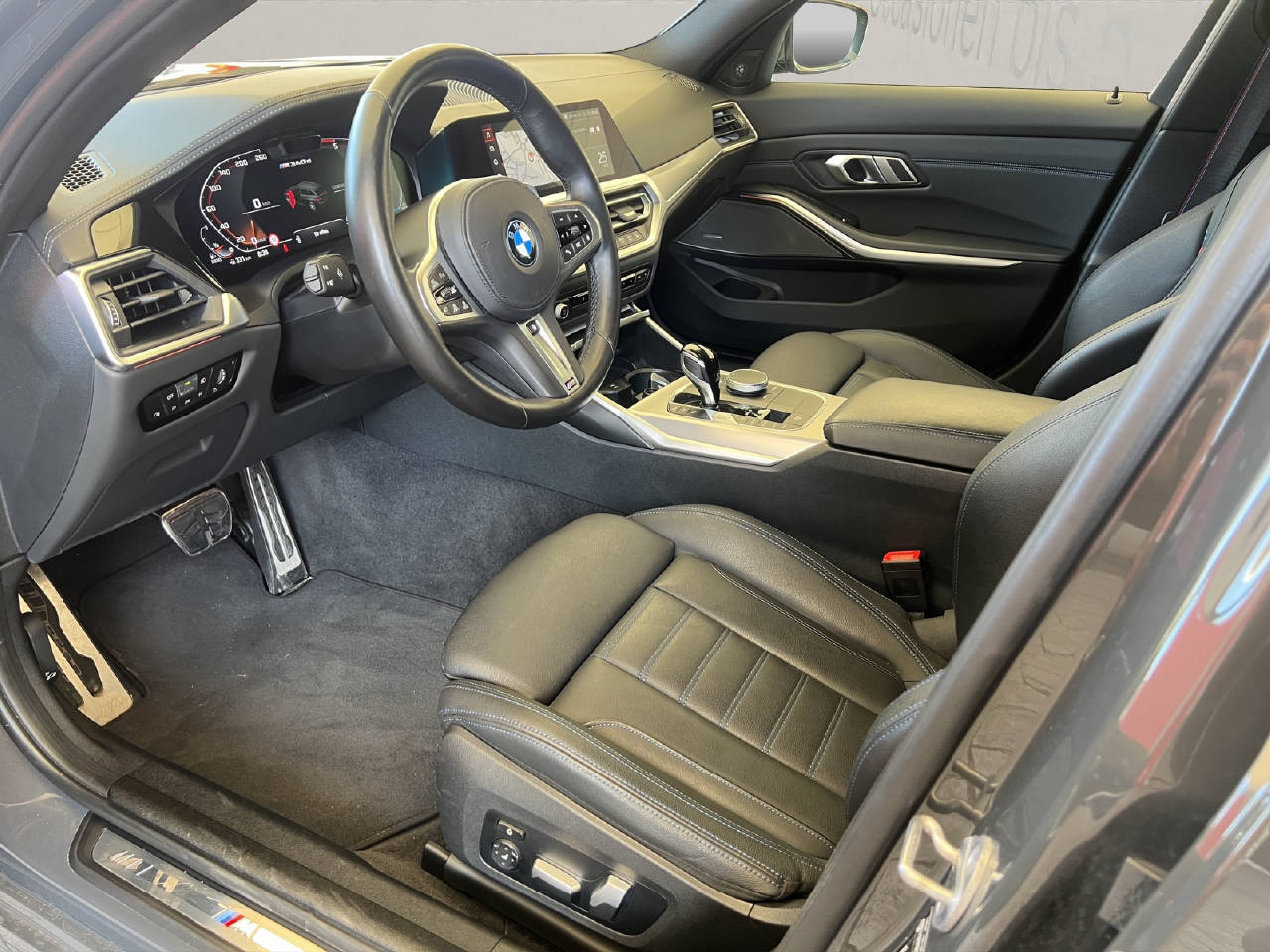 BMW M340d xDrive Touring 340PS-image-10
