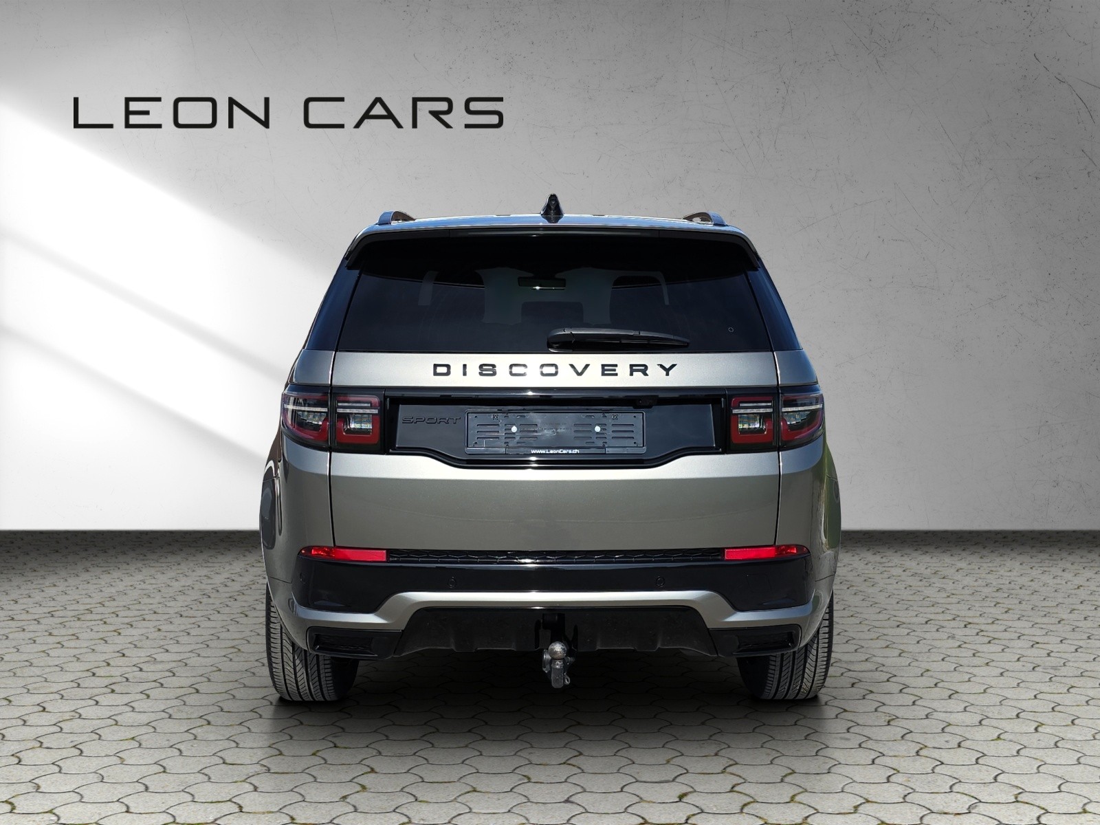 LAND ROVER Discovery Sport R Dyn D240 2.0D SD4 MHEV HSE AT9 mit AHK-image-4